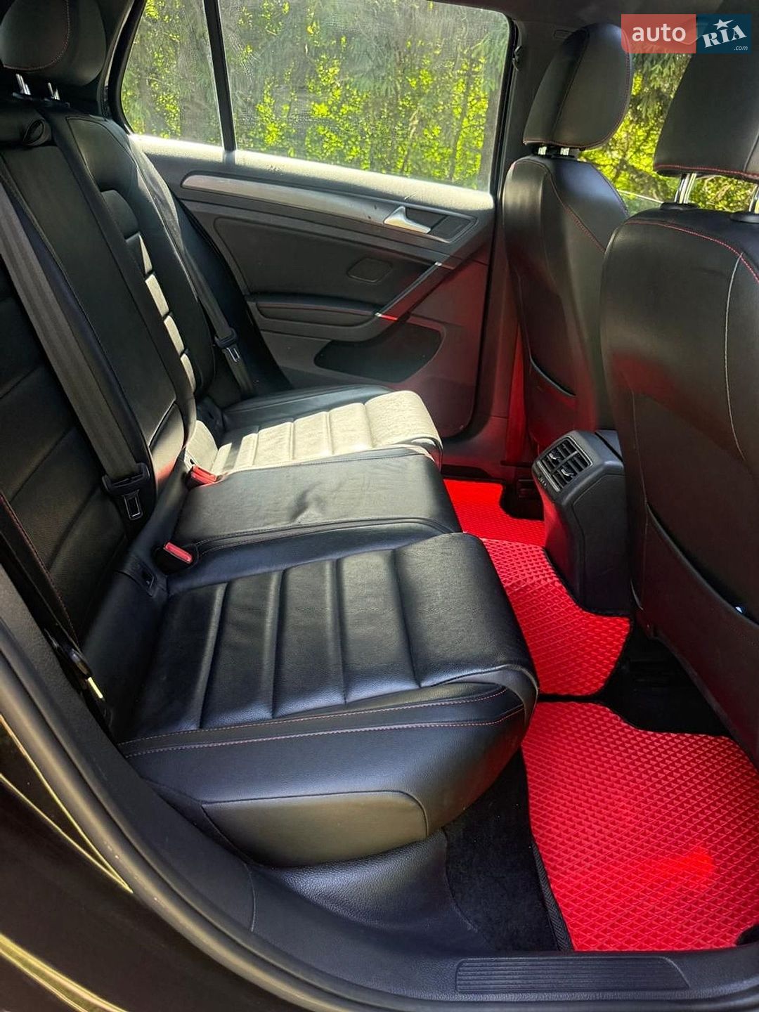 Volkswagen Golf GTI 2019 VIN 3VW5T7AU5LM001750 фото оголошення 37 з 44