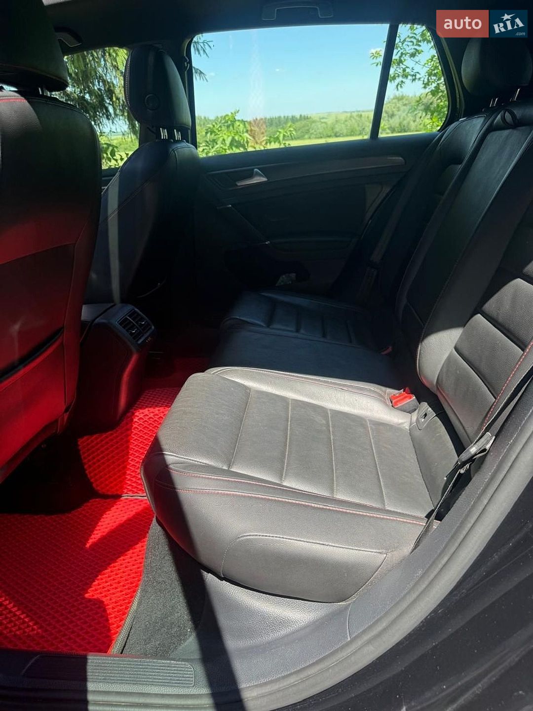 Volkswagen Golf GTI 2019 VIN 3VW5T7AU5LM001750 фото оголошення 36 з 44
