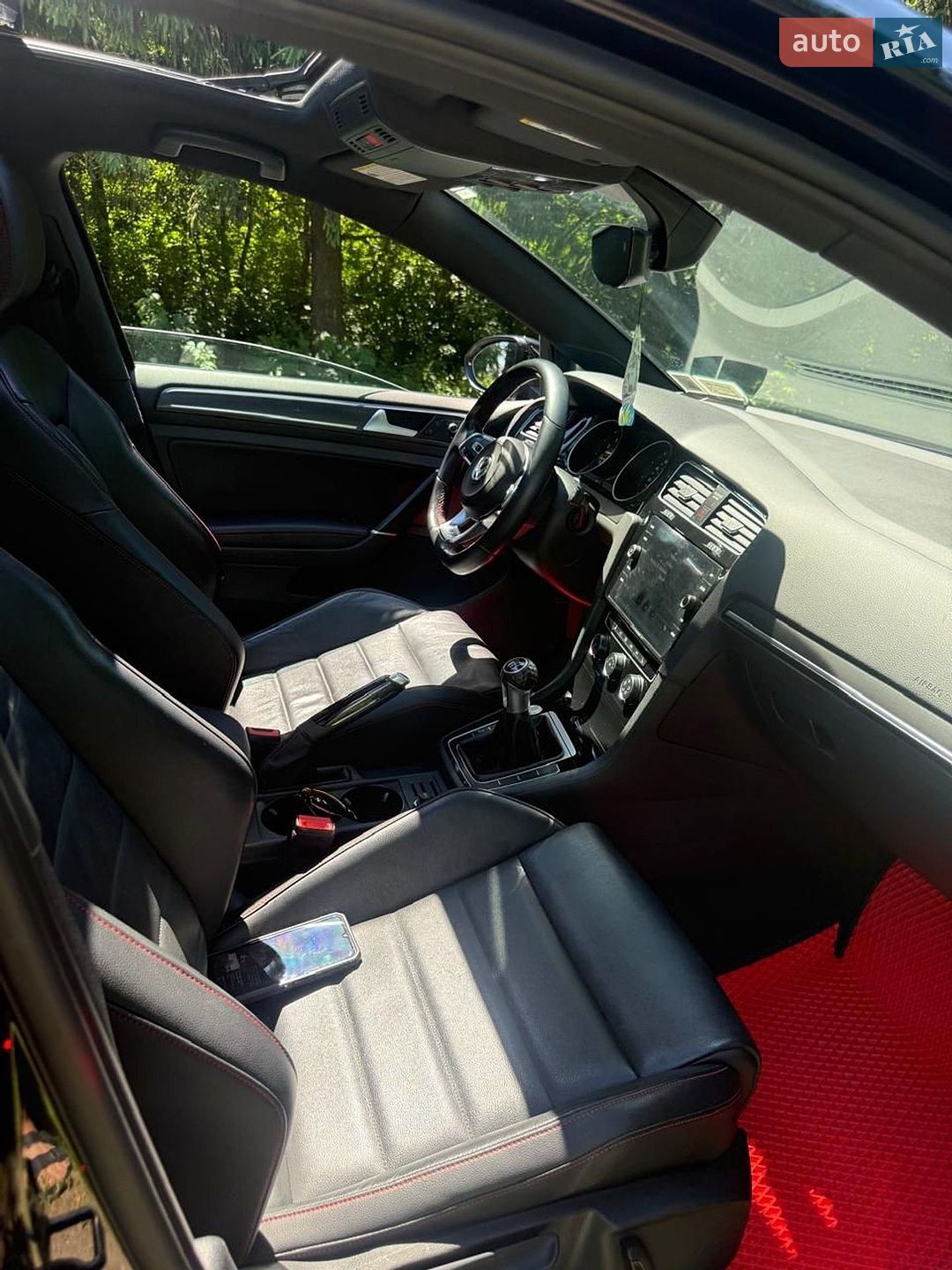 Volkswagen Golf GTI 2019 VIN 3VW5T7AU5LM001750 фото оголошення 35 з 44