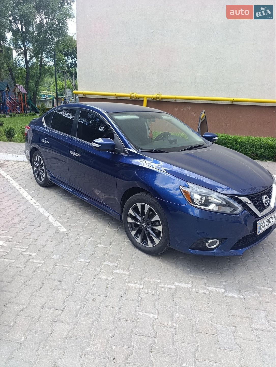 Nissan Sentra 2016 VIN 3N1AB7AP8GY219584 фото оголошення 4 з 8