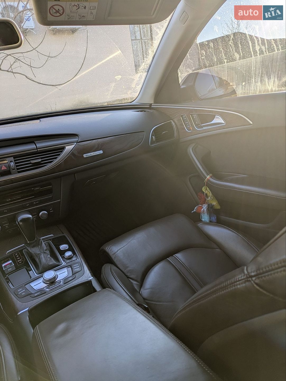 Audi A6 Allroad 2016 VIN WAUZZZ4G8GN150229 фото оголошення 7 з 15