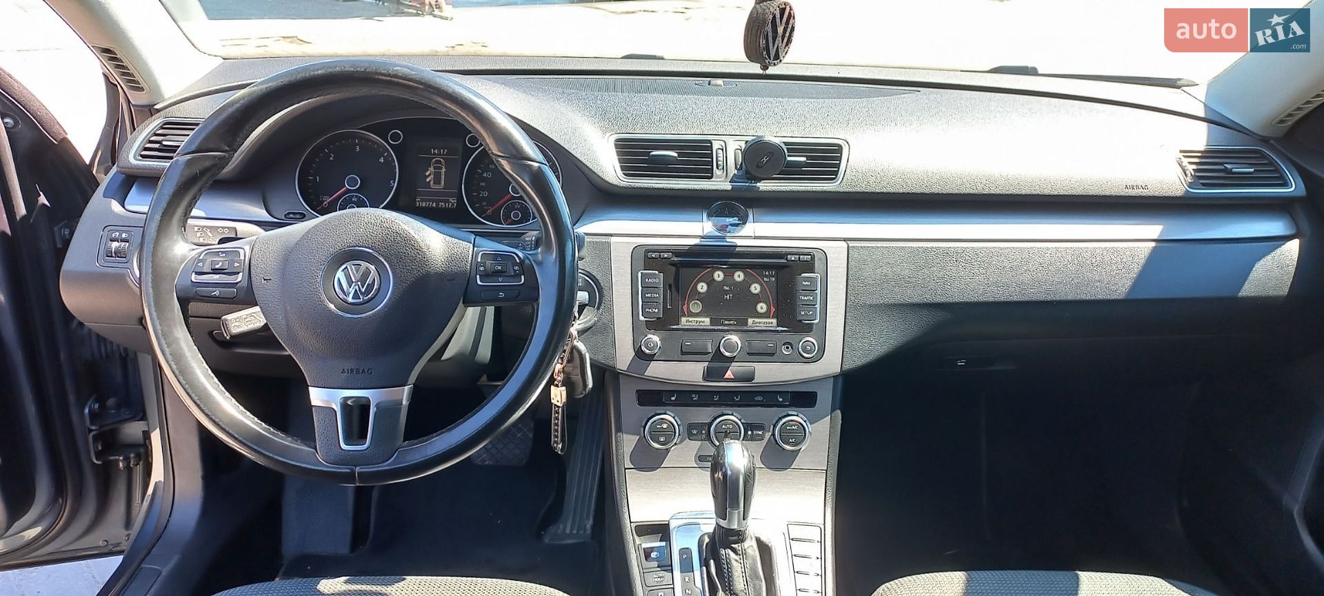 Volkswagen Passat 2013 VIN WVWZZZ3CZEE002098 фото оголошення 10 з 28