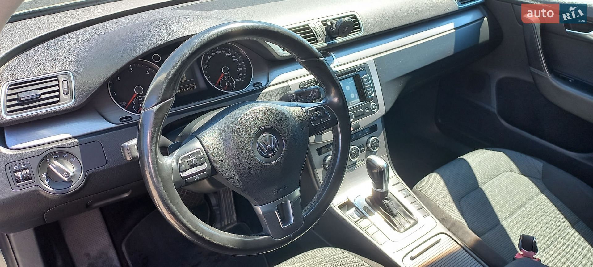 Volkswagen Passat 2013 VIN WVWZZZ3CZEE002098 фото оголошення 13 з 28