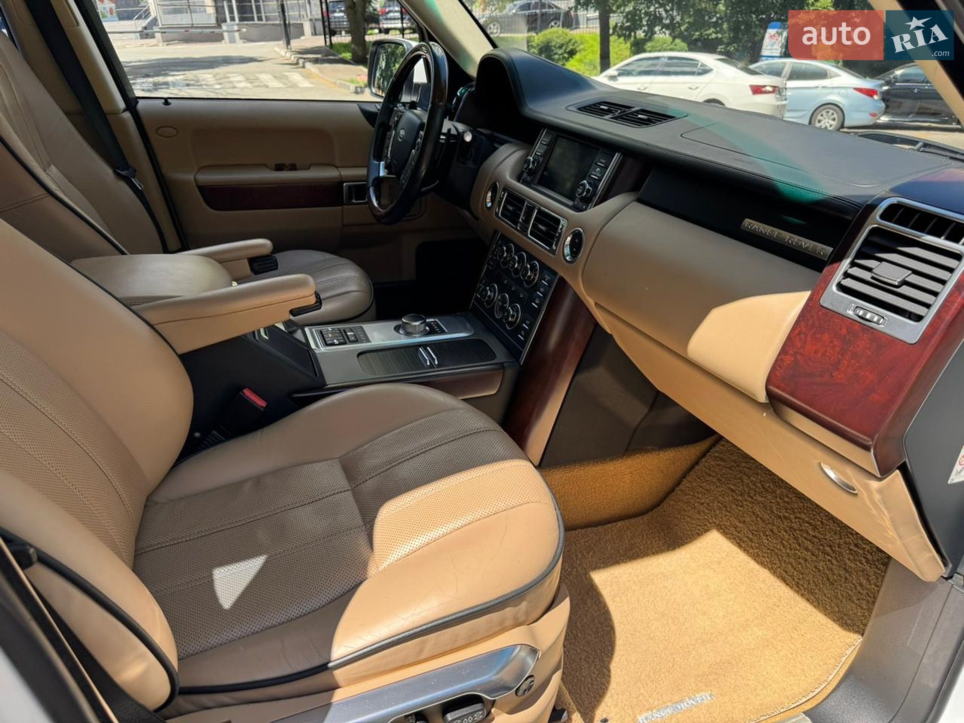 Land Rover Range Rover 2012 VIN SALLMAMH4CA381924 фото оголошення 3 з 19