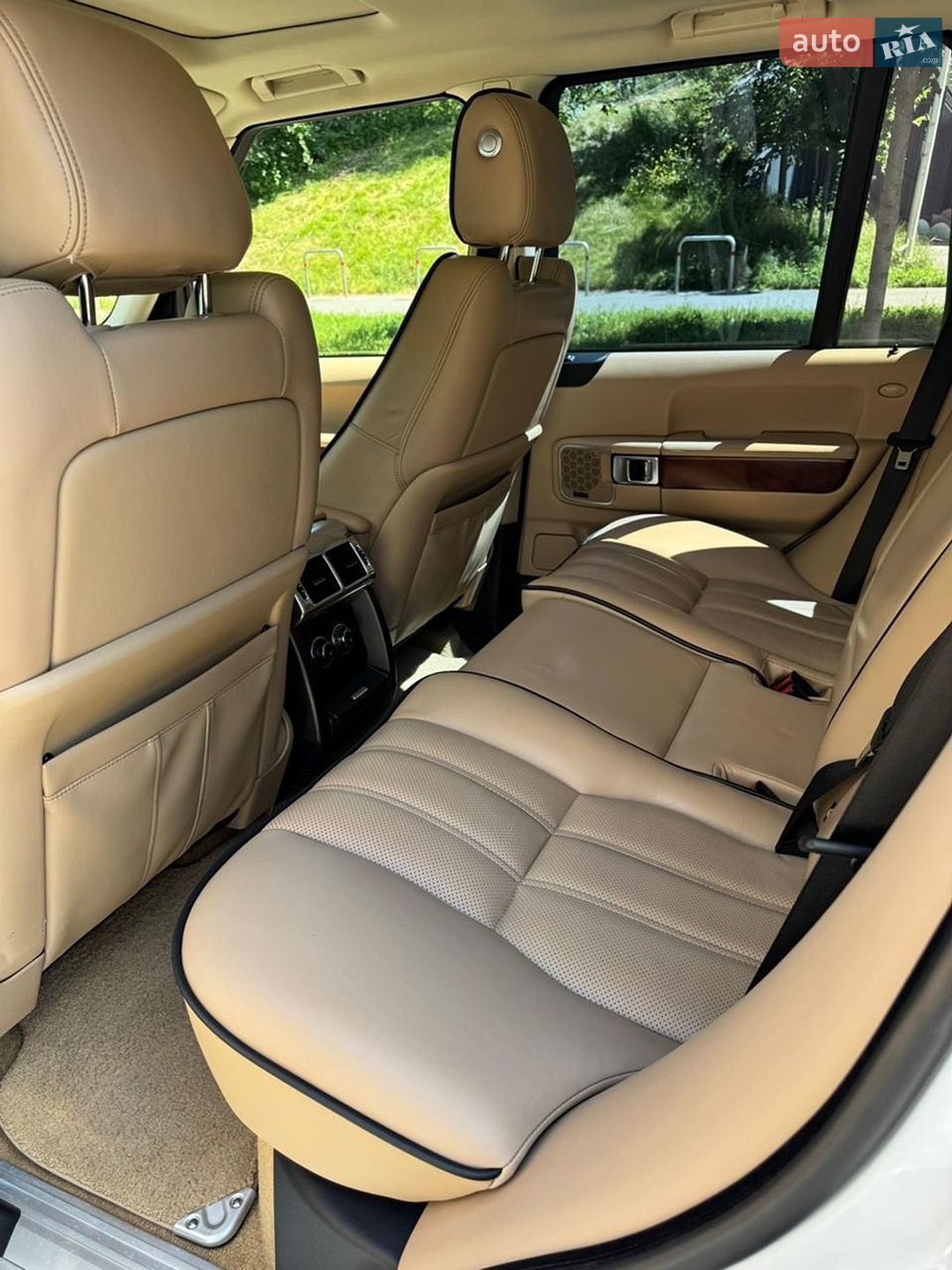 Land Rover Range Rover 2012 VIN SALLMAMH4CA381924 фото оголошення 12 з 19