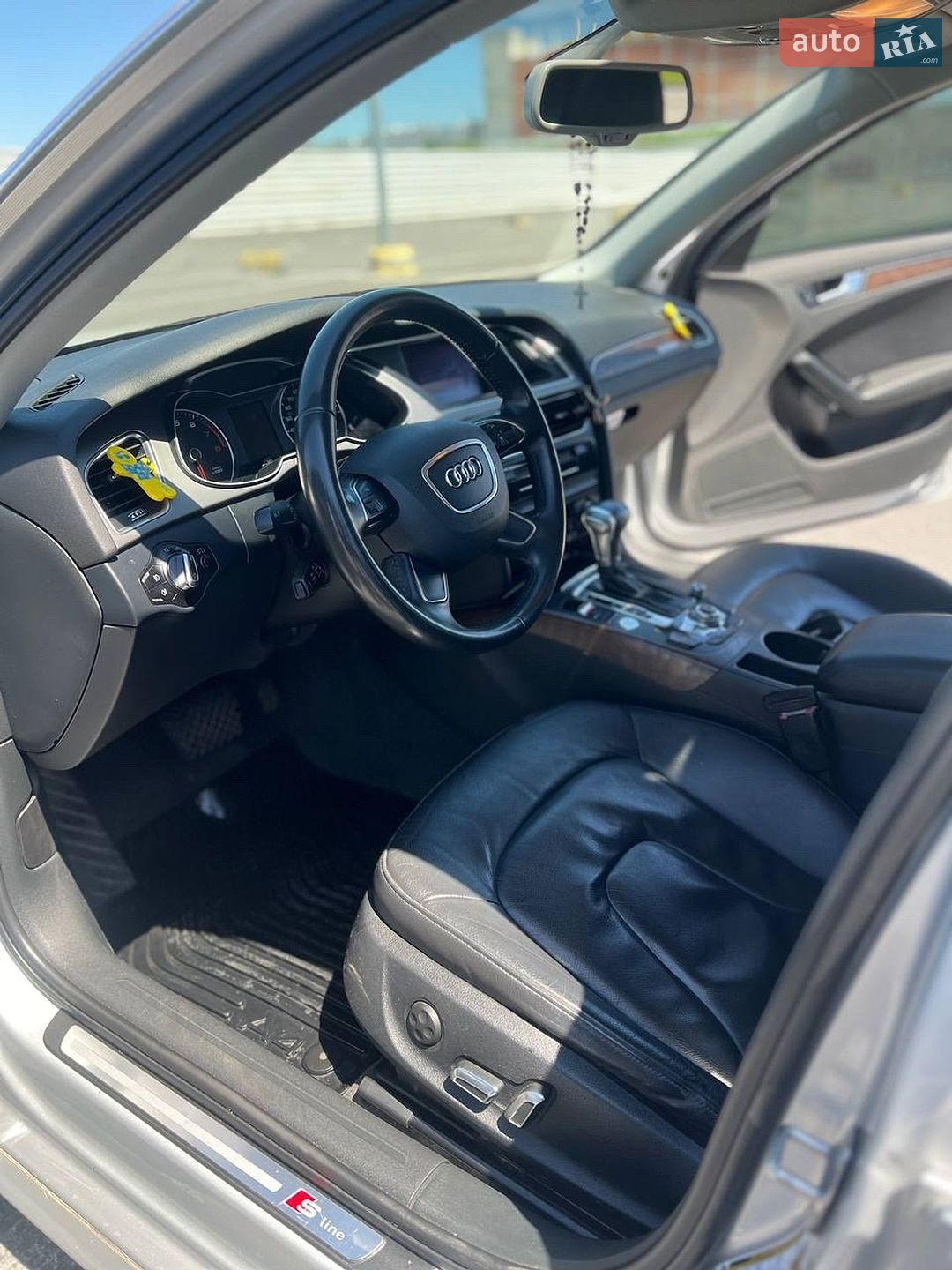 Audi A4 2013 VIN WAUFFAFL7EN024903 фото оголошення 20 з 27