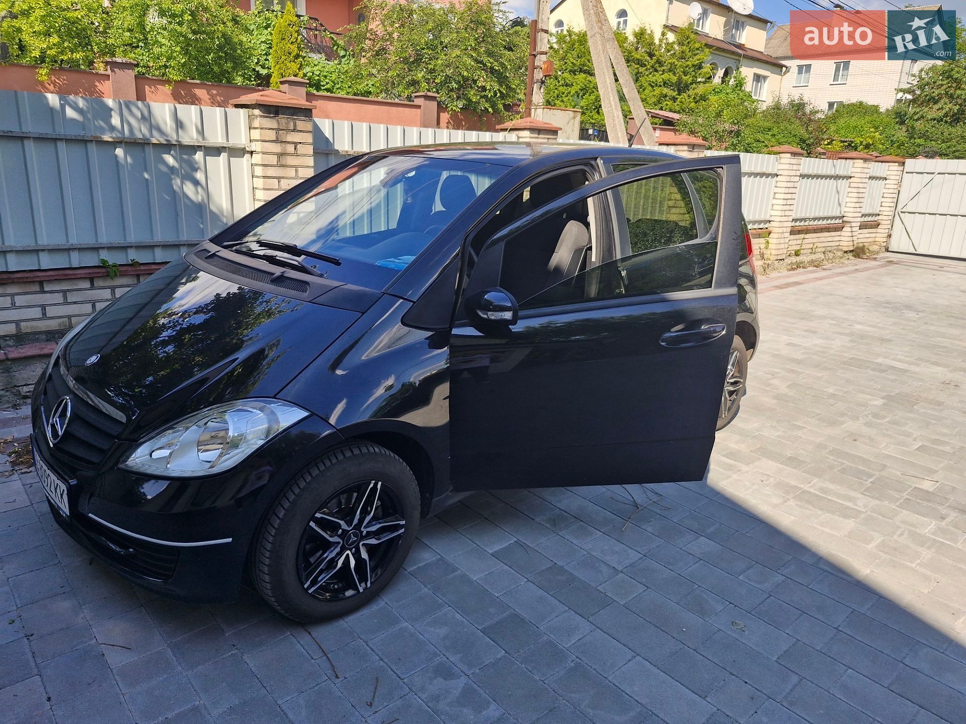 Mercedes-Benz A-Class 2011 VIN WDD1690322J956805 фото оголошення 12 з 29