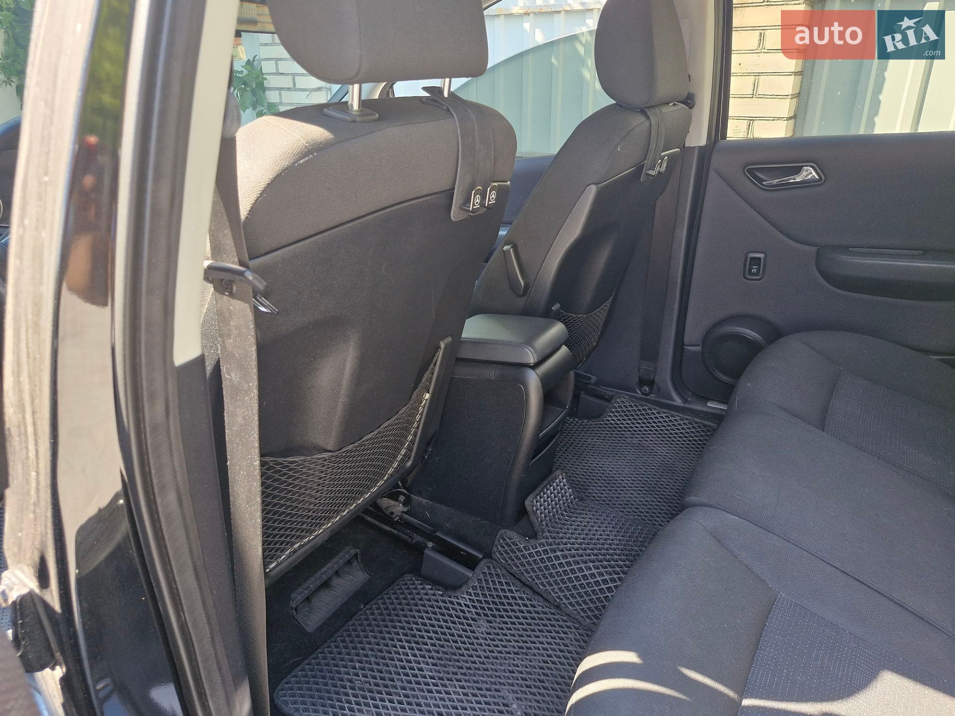 Mercedes-Benz A-Class 2011 VIN WDD1690322J956805 фото оголошення 20 з 29