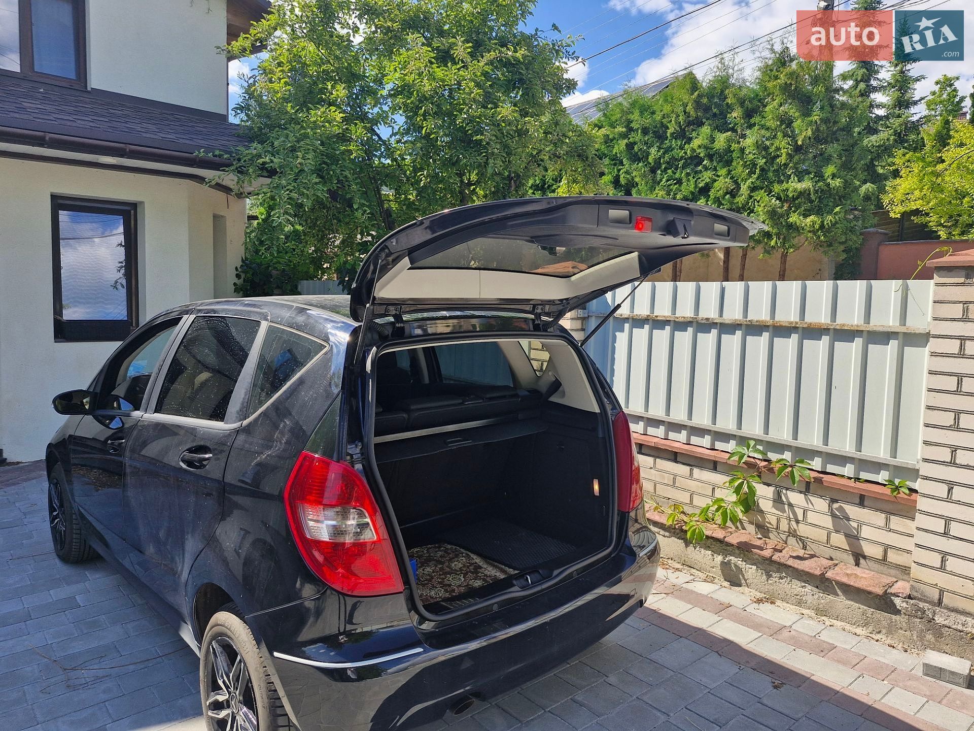 Mercedes-Benz A-Class 2011 VIN WDD1690322J956805 фото оголошення 22 з 29