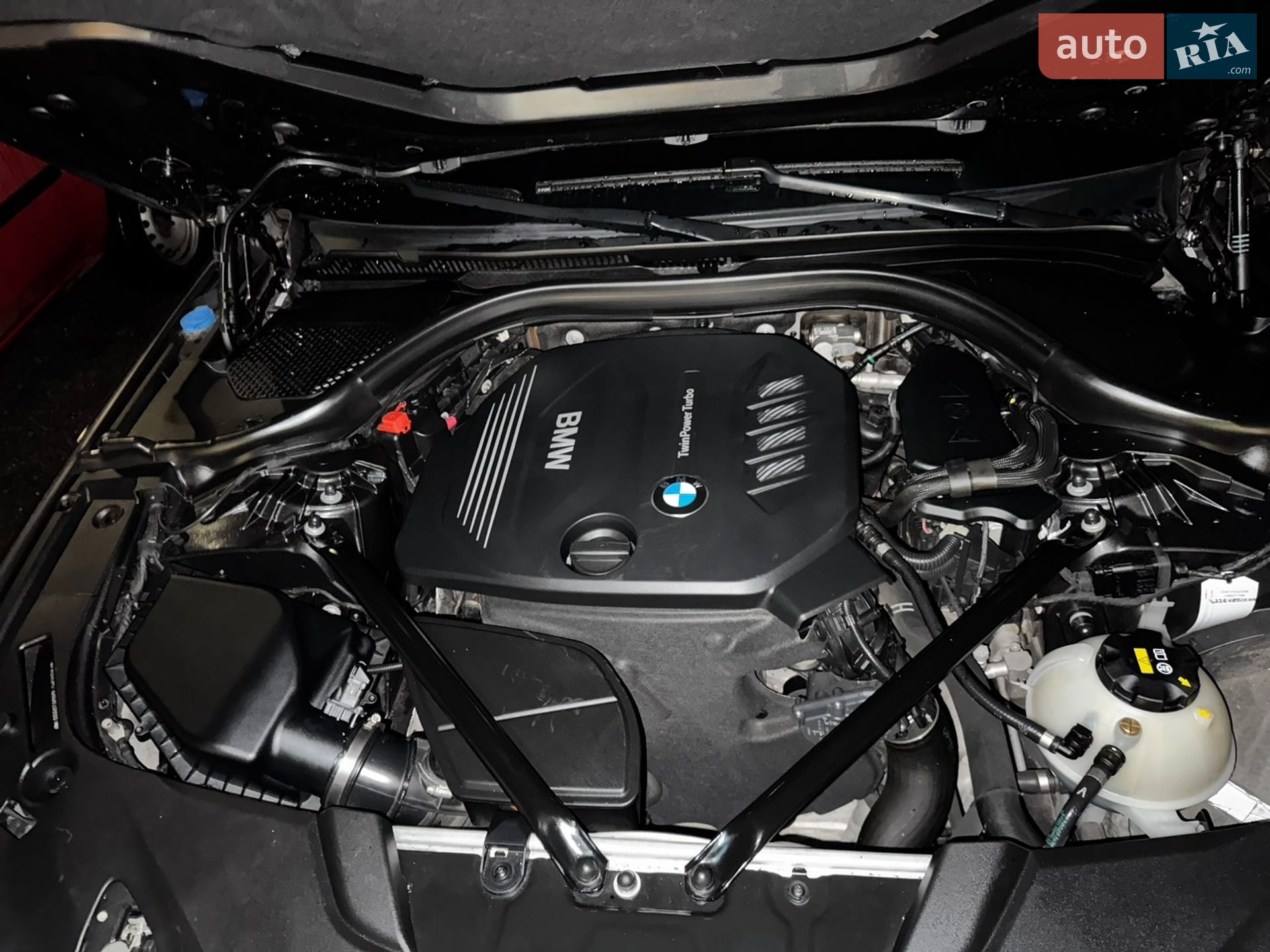 BMW 5 Series 2018 VIN WBAJM71060B268861 фото оголошення 52 з 54
