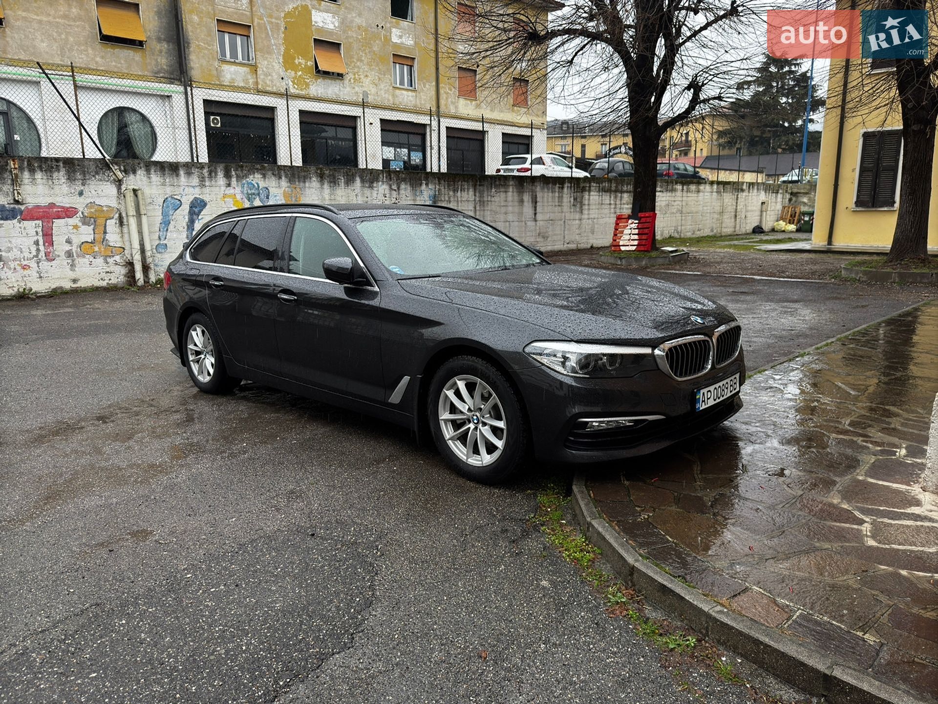BMW 5 Series 2018 VIN WBAJM71060B268861 фото оголошення 53 з 54