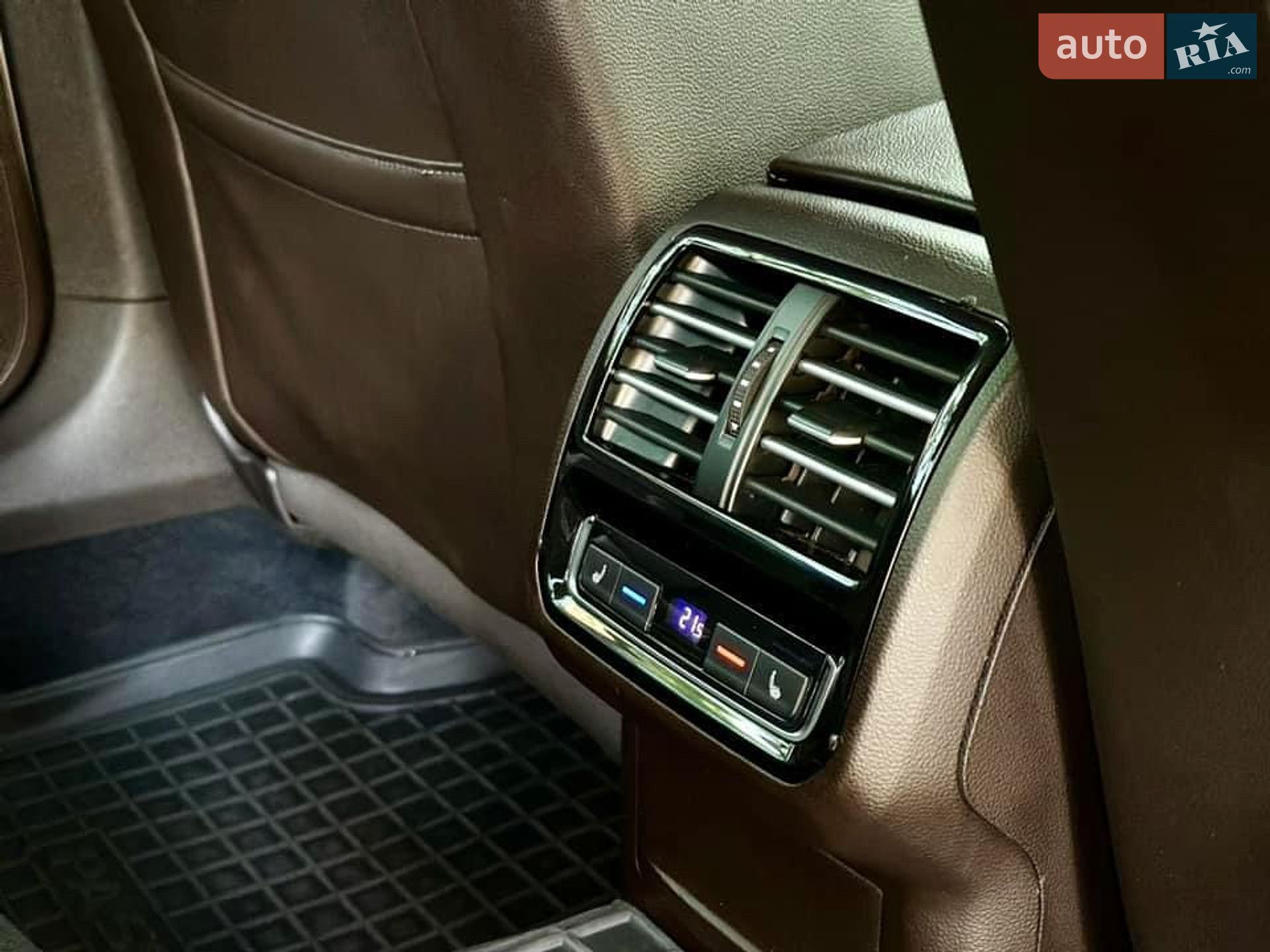 Volkswagen Passat 2016 VIN WVWZZZ3CZHE064028 фото оголошення 23 з 33