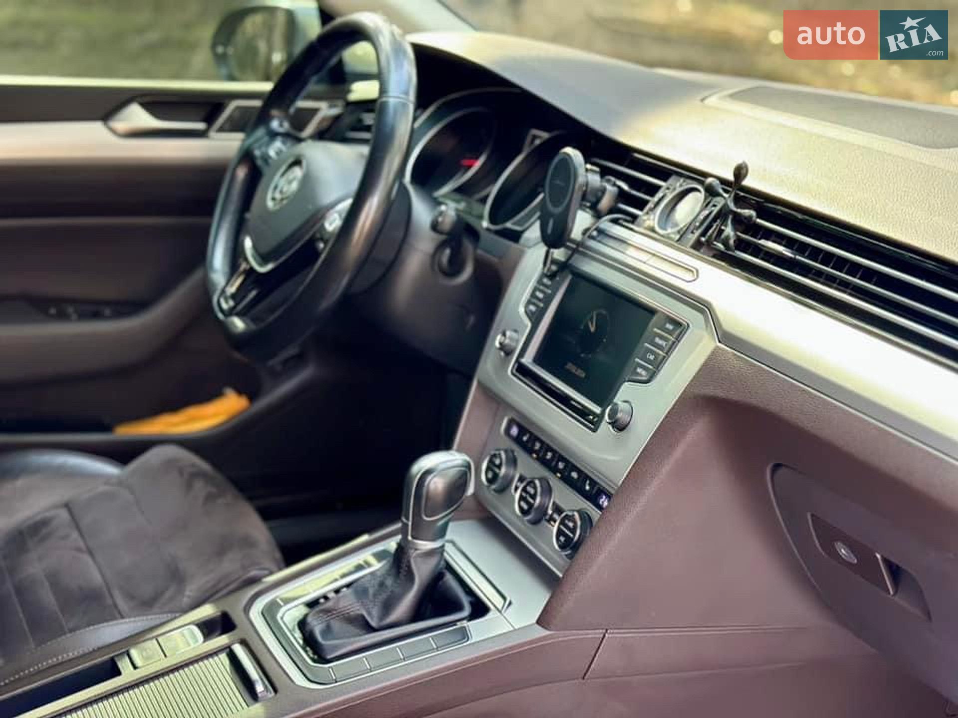 Volkswagen Passat 2016 VIN WVWZZZ3CZHE064028 фото оголошення 25 з 33