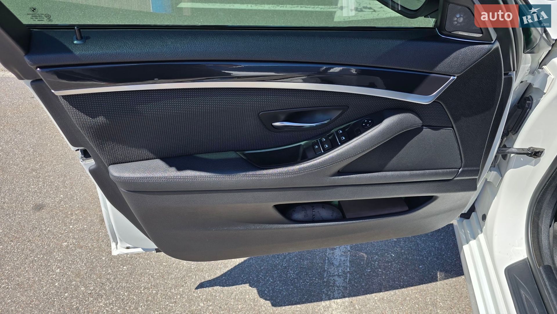 BMW 5 Series 2012 VIN WBAMX11050DU52047 фото оголошення 12 з 23