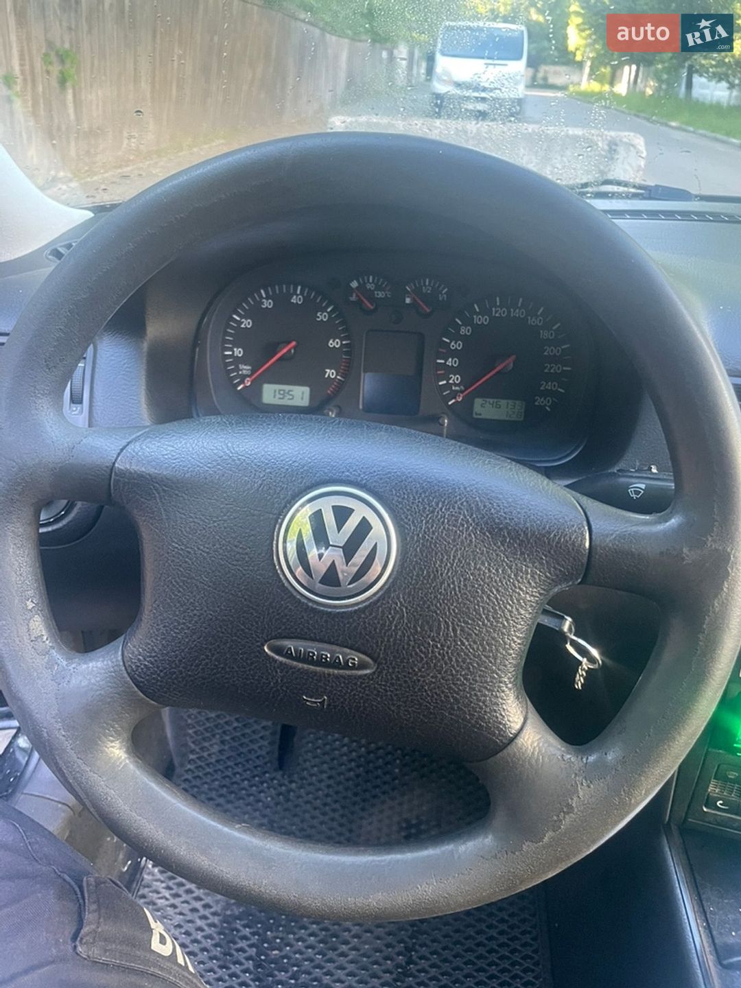 Volkswagen Golf 2001 VIN WVWZZZ1JZ1W089817 фото оголошення 10 з 23