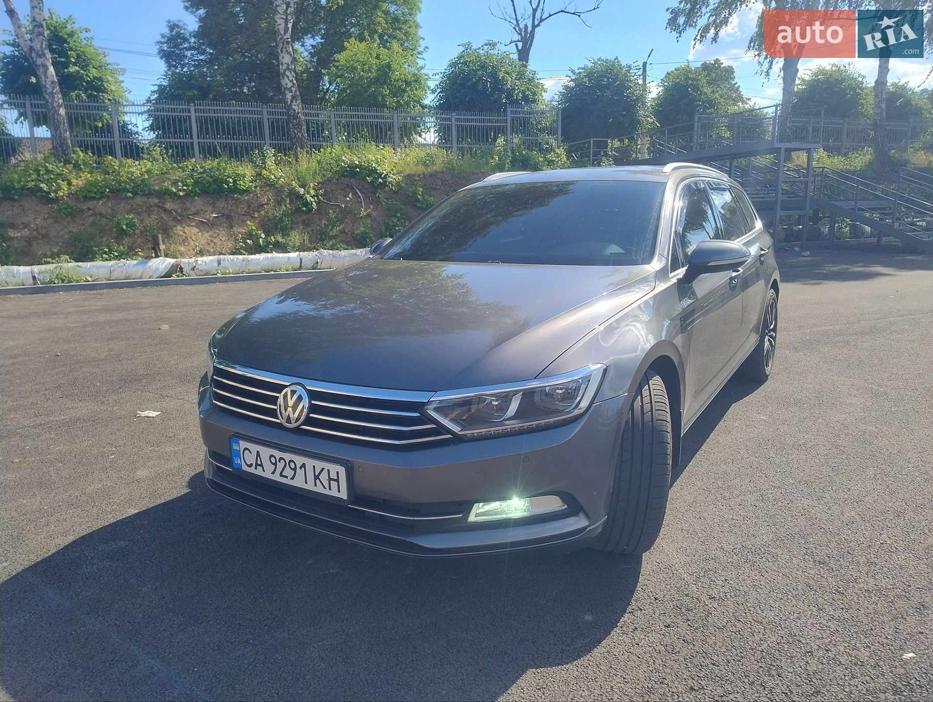Volkswagen Passat 2016 VIN WVWZZZ3CZHE115786 фото оголошення 2 з 13