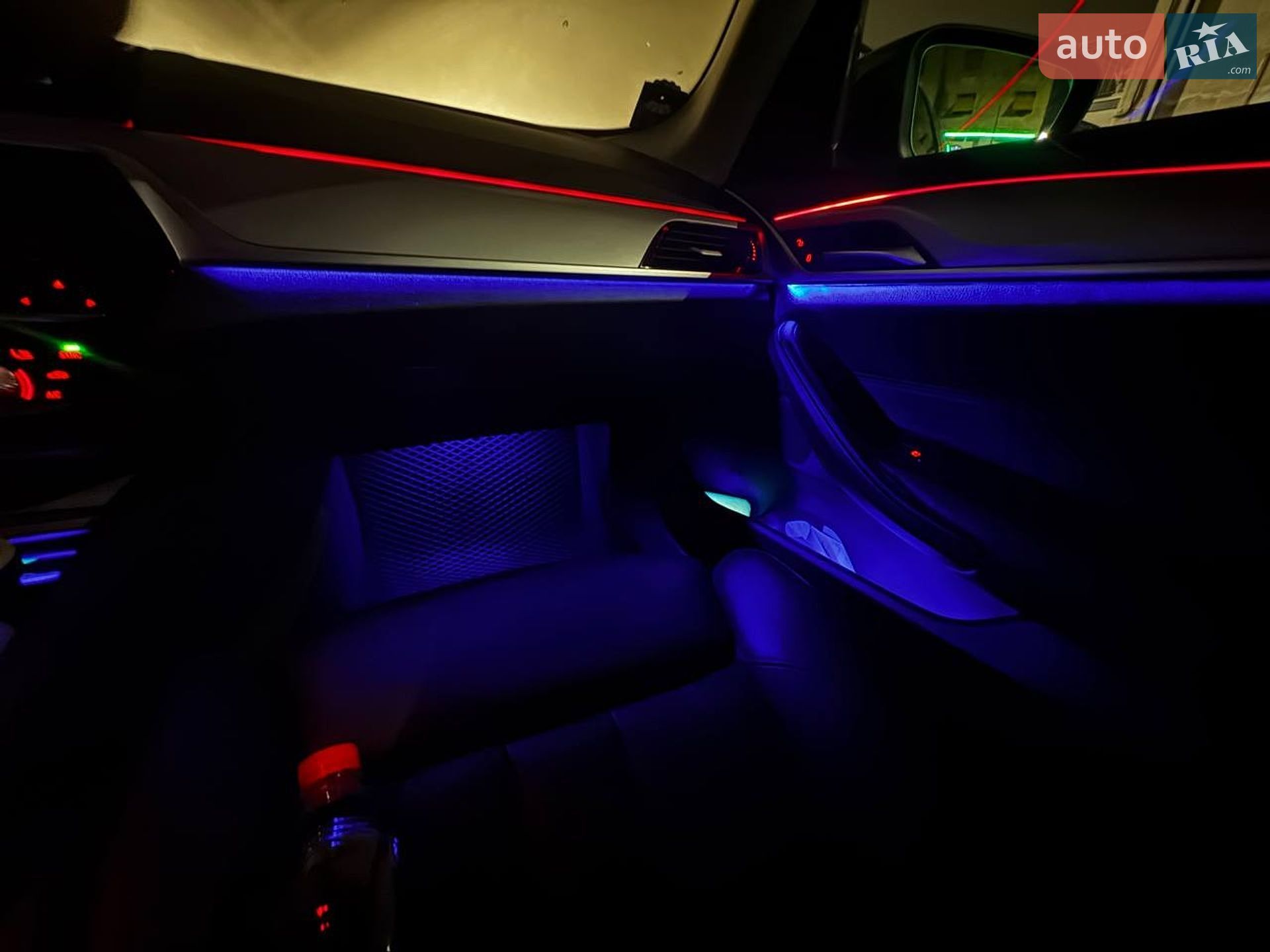 BMW 5 Series 2018 VIN WBAJM71060B268861 фото оголошення 22 з 54