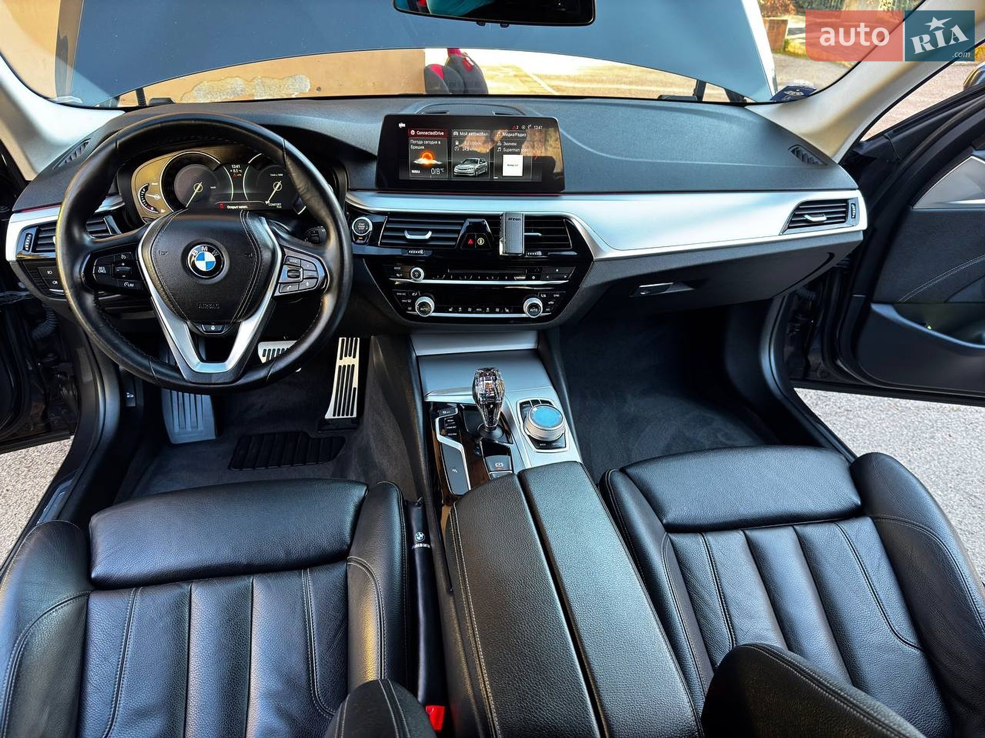 BMW 5 Series 2018 VIN WBAJM71060B268861 фото оголошення 23 з 54