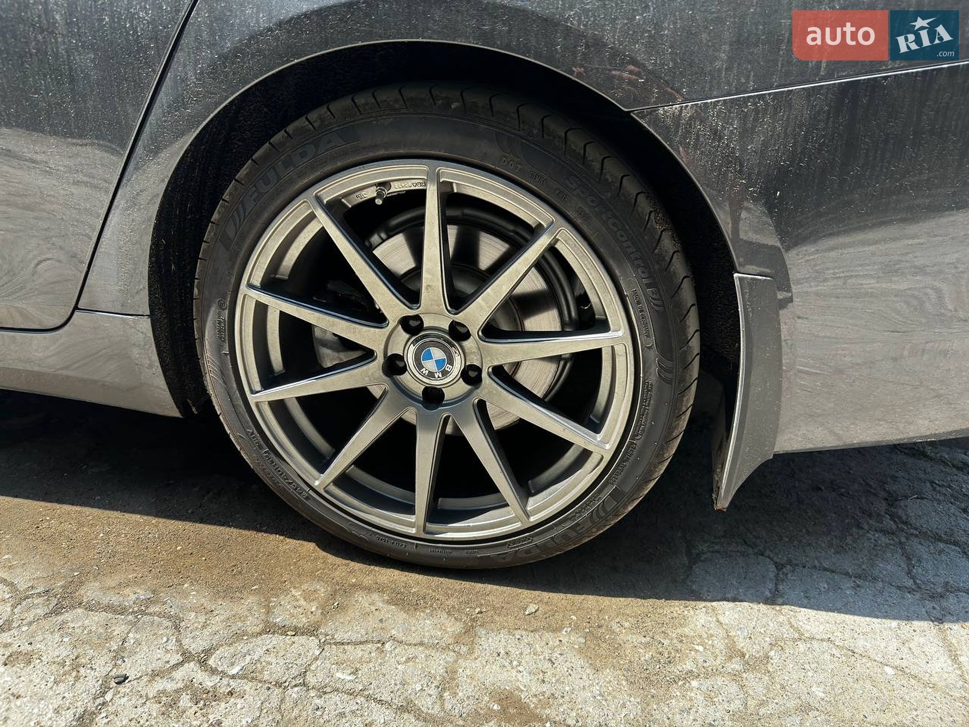 BMW 5 Series 2018 VIN WBAJM71060B268861 фото оголошення 40 з 54