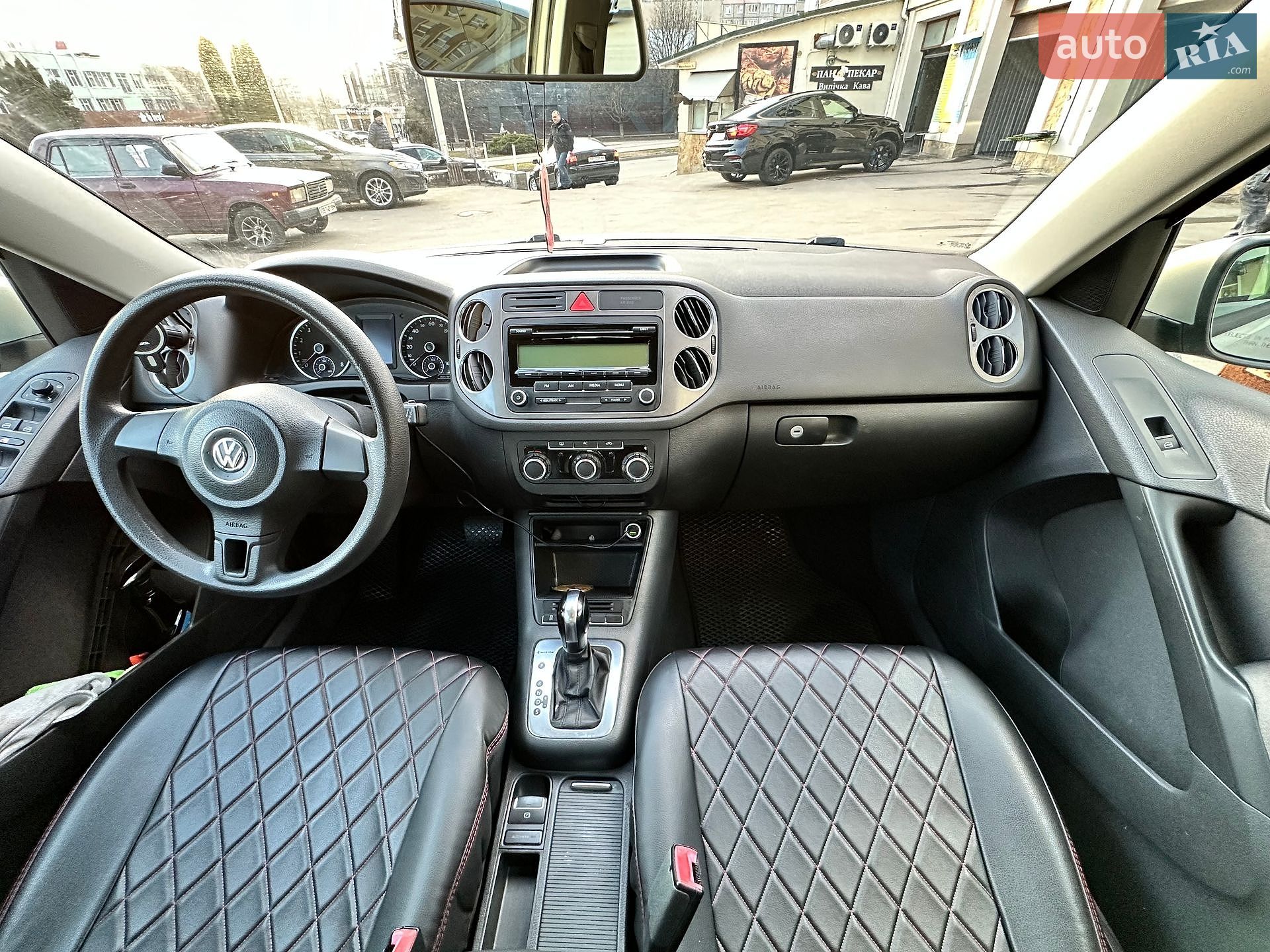 Volkswagen Tiguan 2010 VIN WVGBV7AX0BW506387 фото оголошення 10 з 12