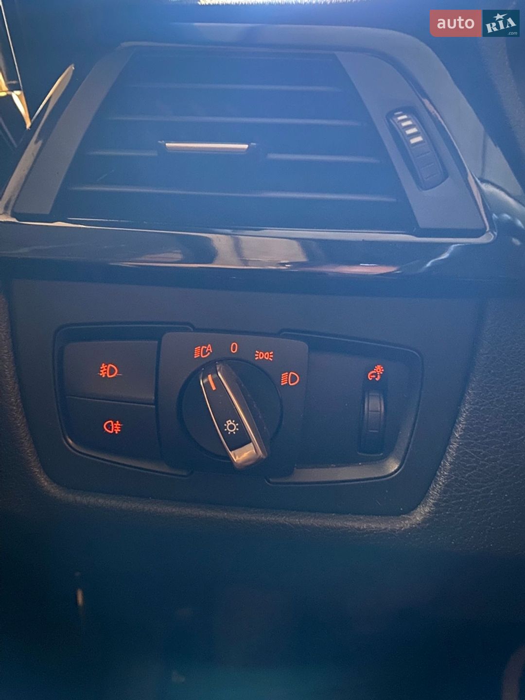 BMW 3 Series 2013 VIN WBA3K11070F826947 фото оголошення 19 з 25
