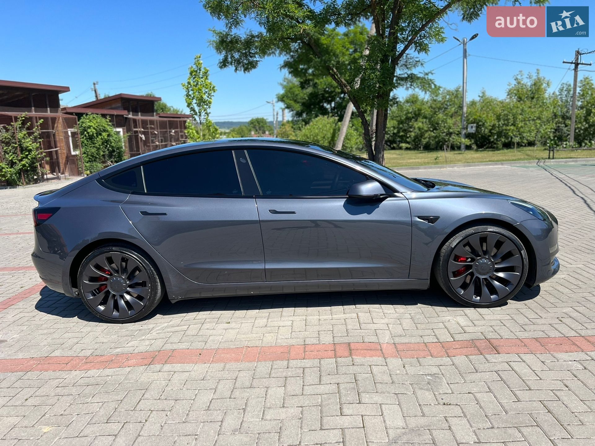 Tesla Model 3 2023 VIN 5YJ3E1EC1PF495943 фото оголошення 3 з 20