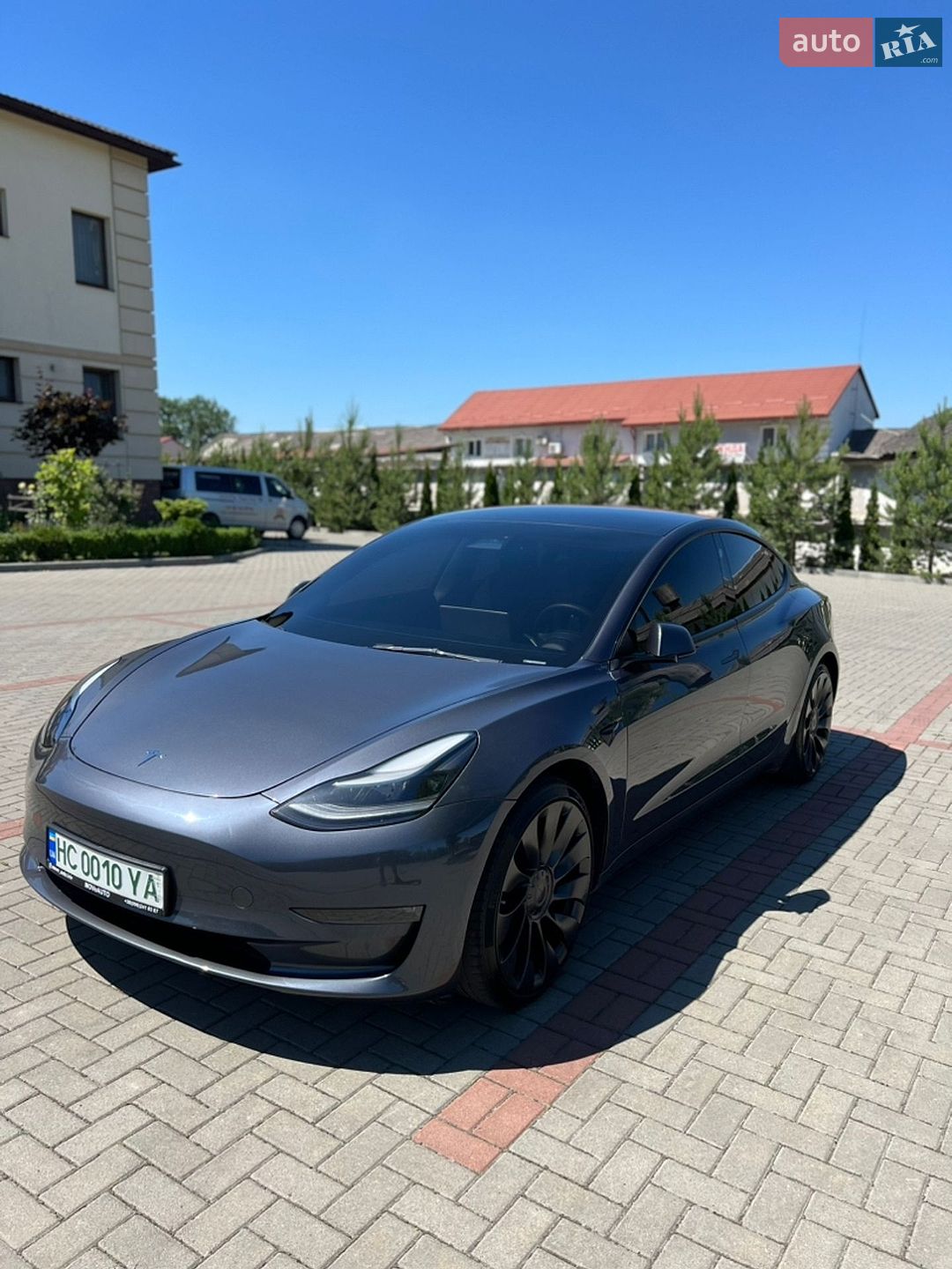 Tesla Model 3 2023 VIN 5YJ3E1EC1PF495943 фото оголошення 2 з 20