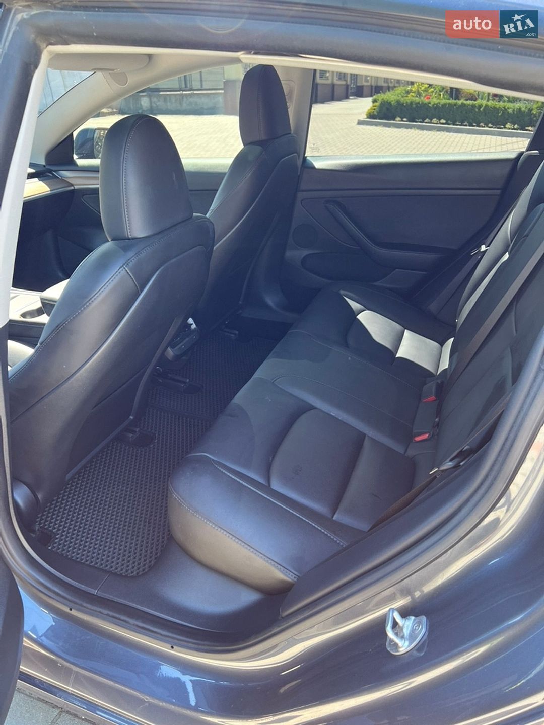 Tesla Model 3 2023 VIN 5YJ3E1EC1PF495943 фото оголошення 10 з 20