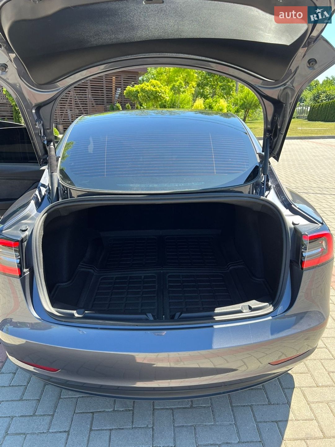 Tesla Model 3 2023 VIN 5YJ3E1EC1PF495943 фото оголошення 11 з 20