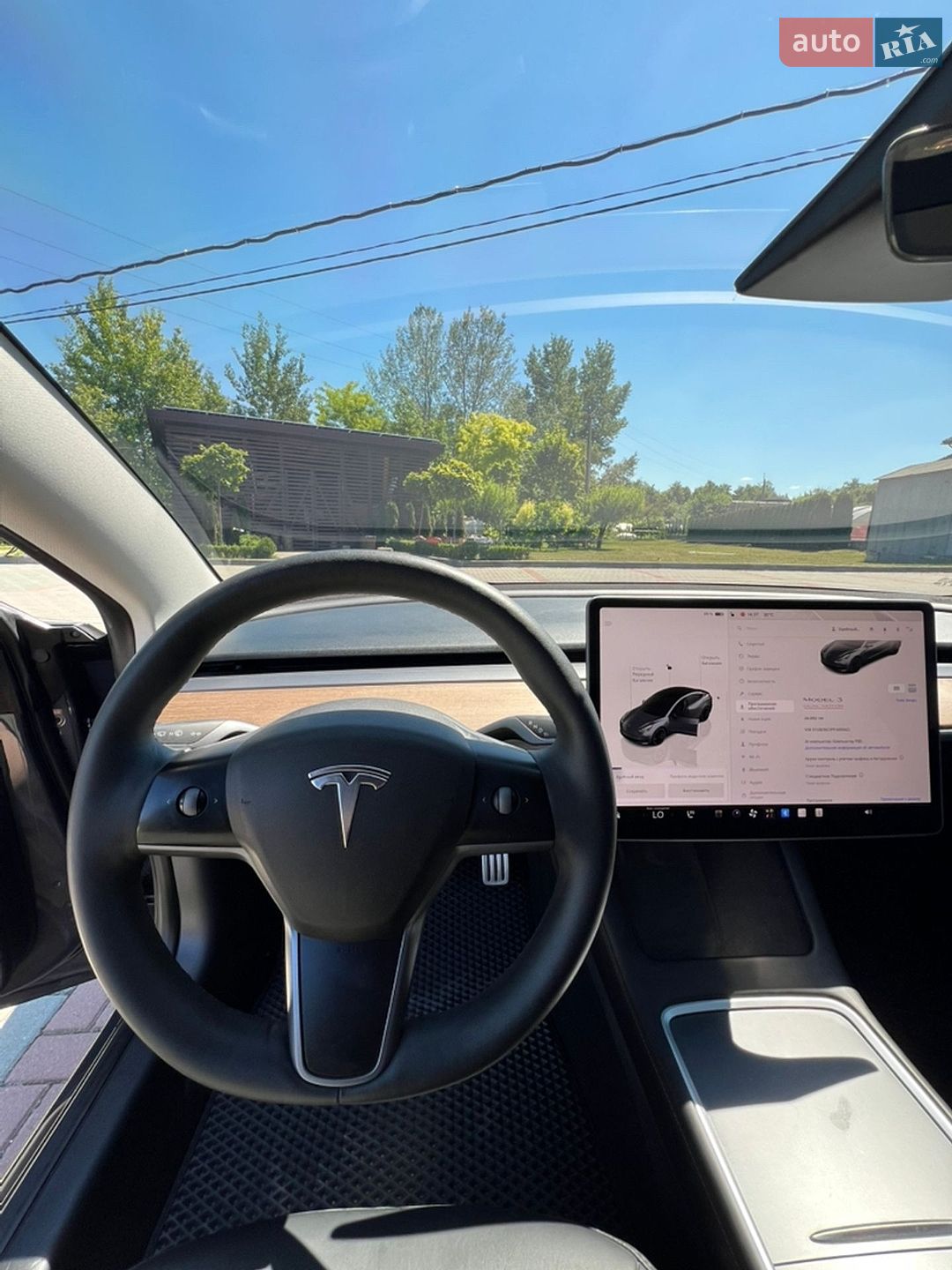 Tesla Model 3 2023 VIN 5YJ3E1EC1PF495943 фото оголошення 19 з 20