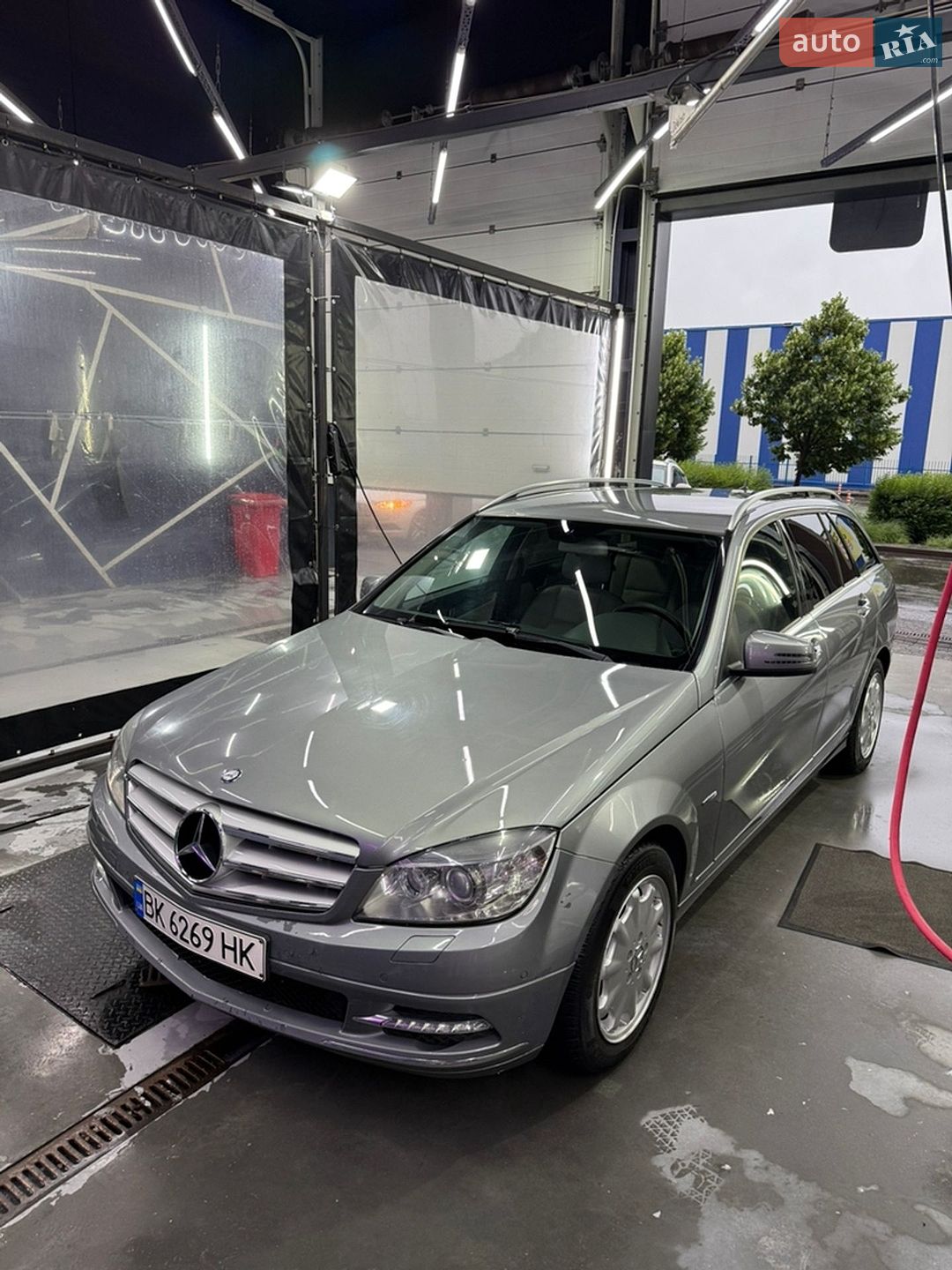 Mercedes-Benz C-Class 2011 VIN WDD2042011F630206 фото оголошення 4 з 11