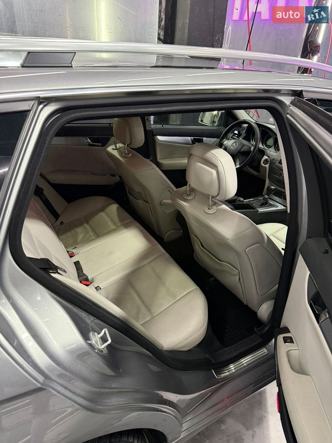 Mercedes-Benz C-Class 2011 VIN WDD2042011F630206 фото оголошення 9 з 11