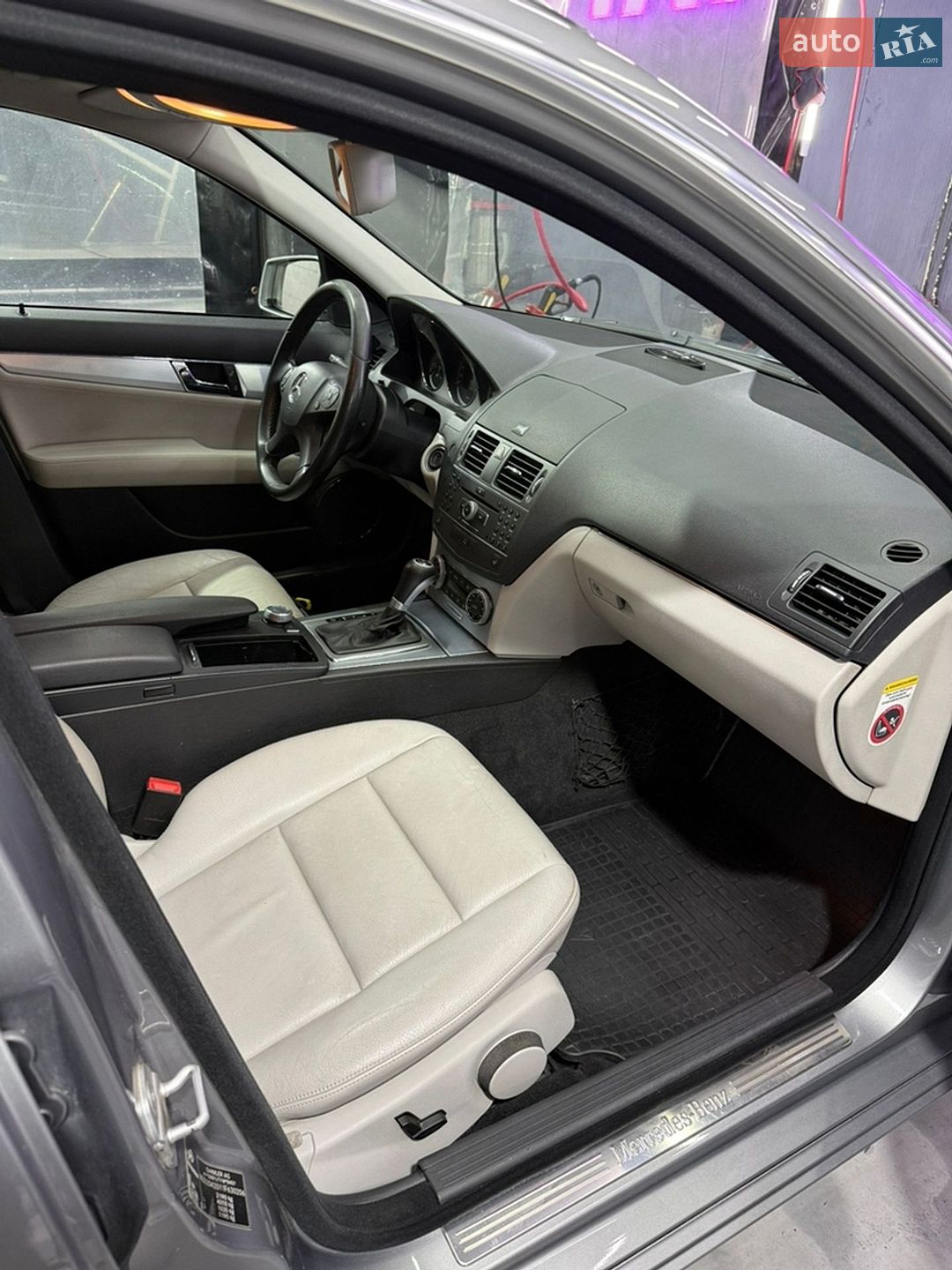 Mercedes-Benz C-Class 2011 VIN WDD2042011F630206 фото оголошення 10 з 11