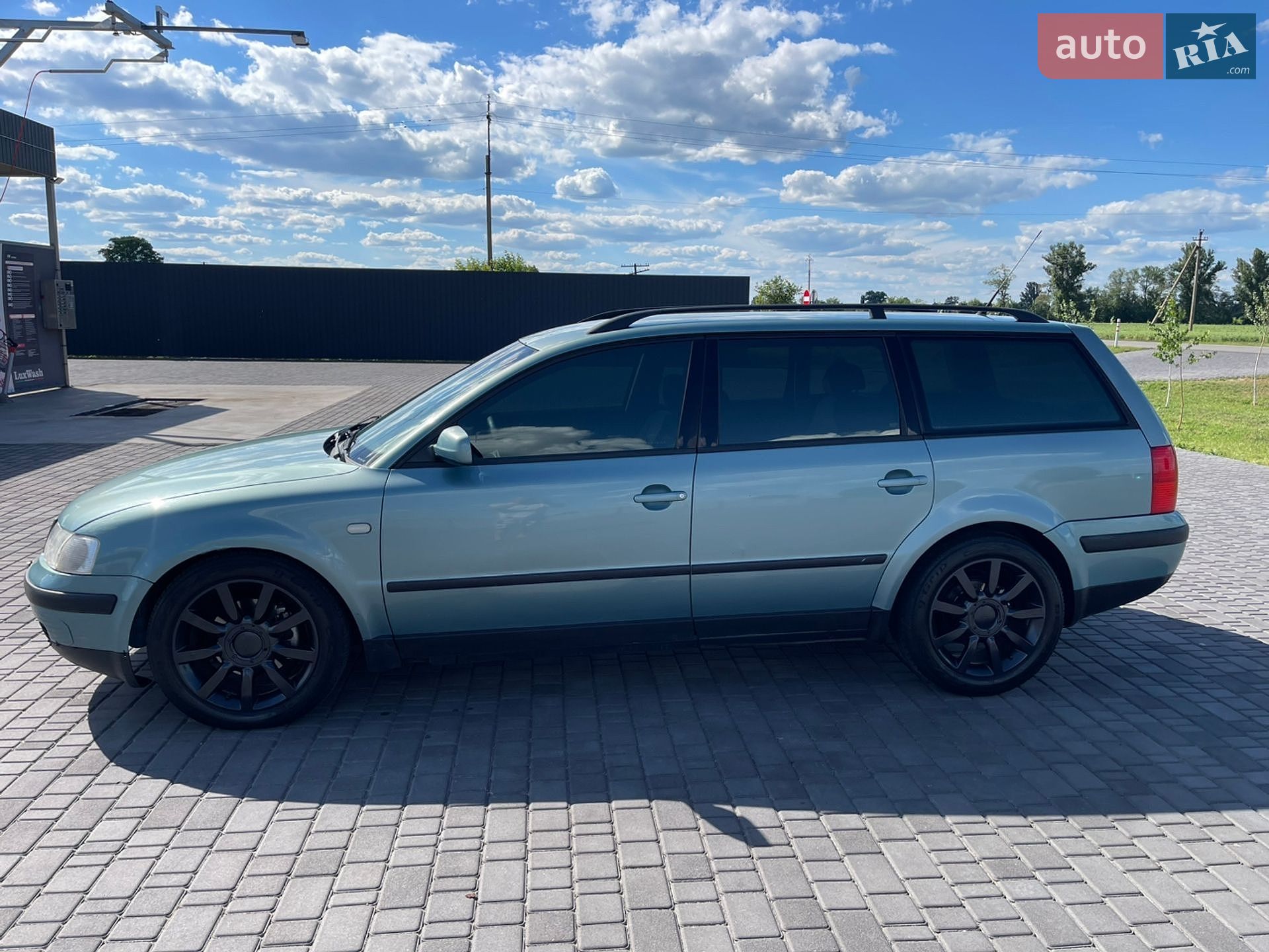 Volkswagen Passat 2000 VIN WVWZZZ3BZYE310614 фото оголошення 2 з 14