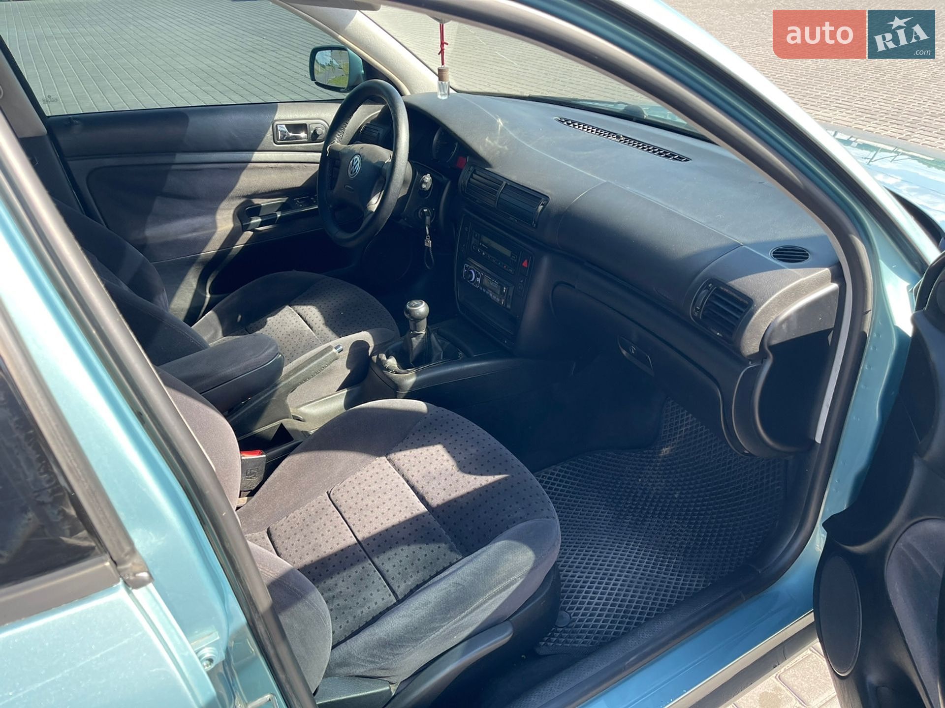 Volkswagen Passat 2000 VIN WVWZZZ3BZYE310614 фото оголошення 9 з 14