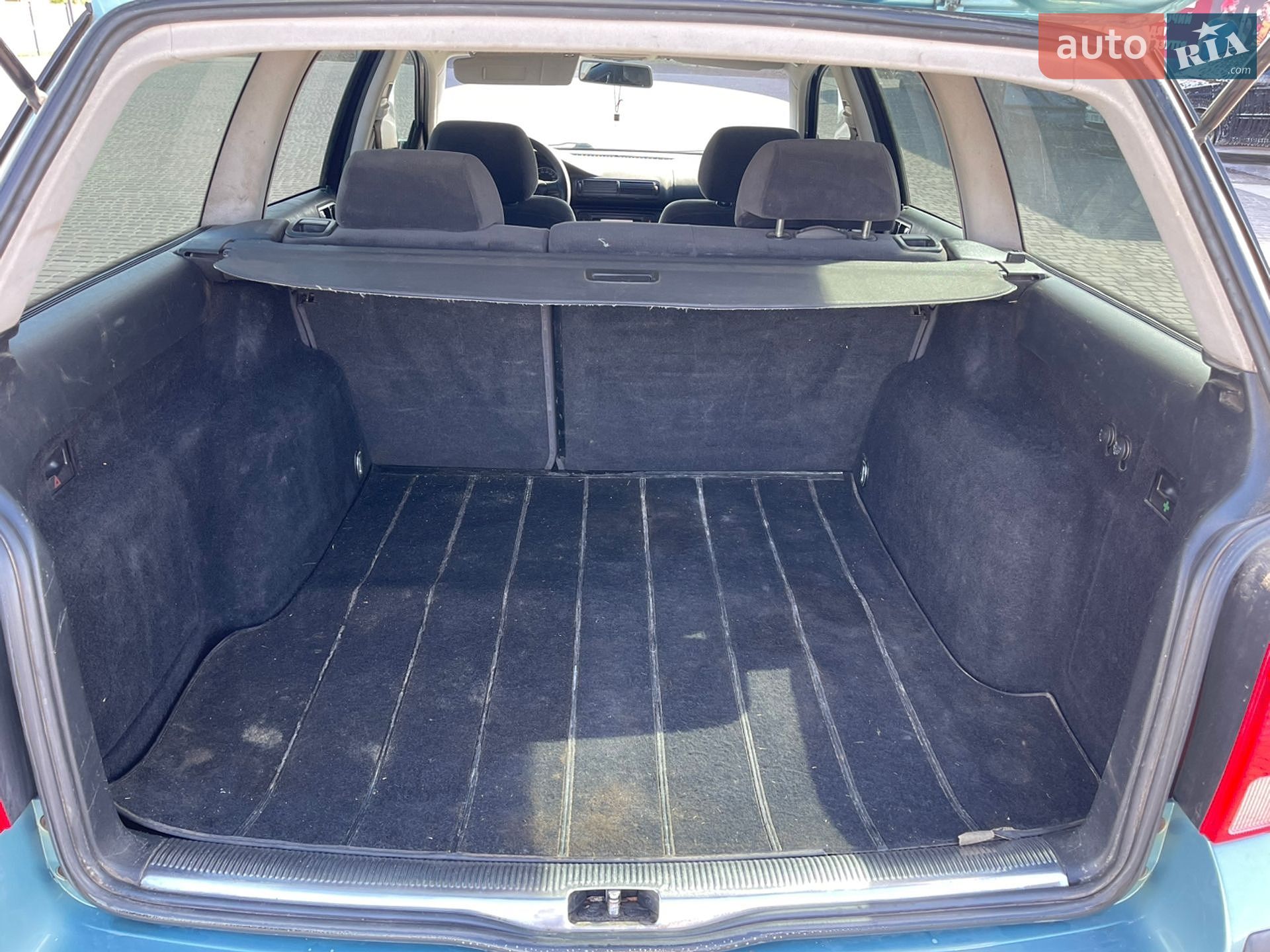 Volkswagen Passat 2000 VIN WVWZZZ3BZYE310614 фото оголошення 11 з 14