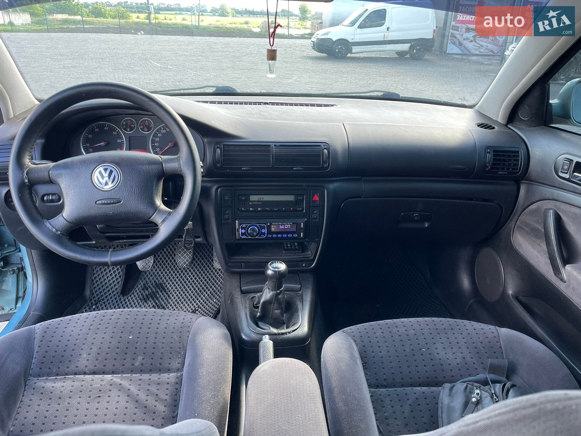 Volkswagen Passat 2000 VIN WVWZZZ3BZYE310614 фото оголошення 14 з 14