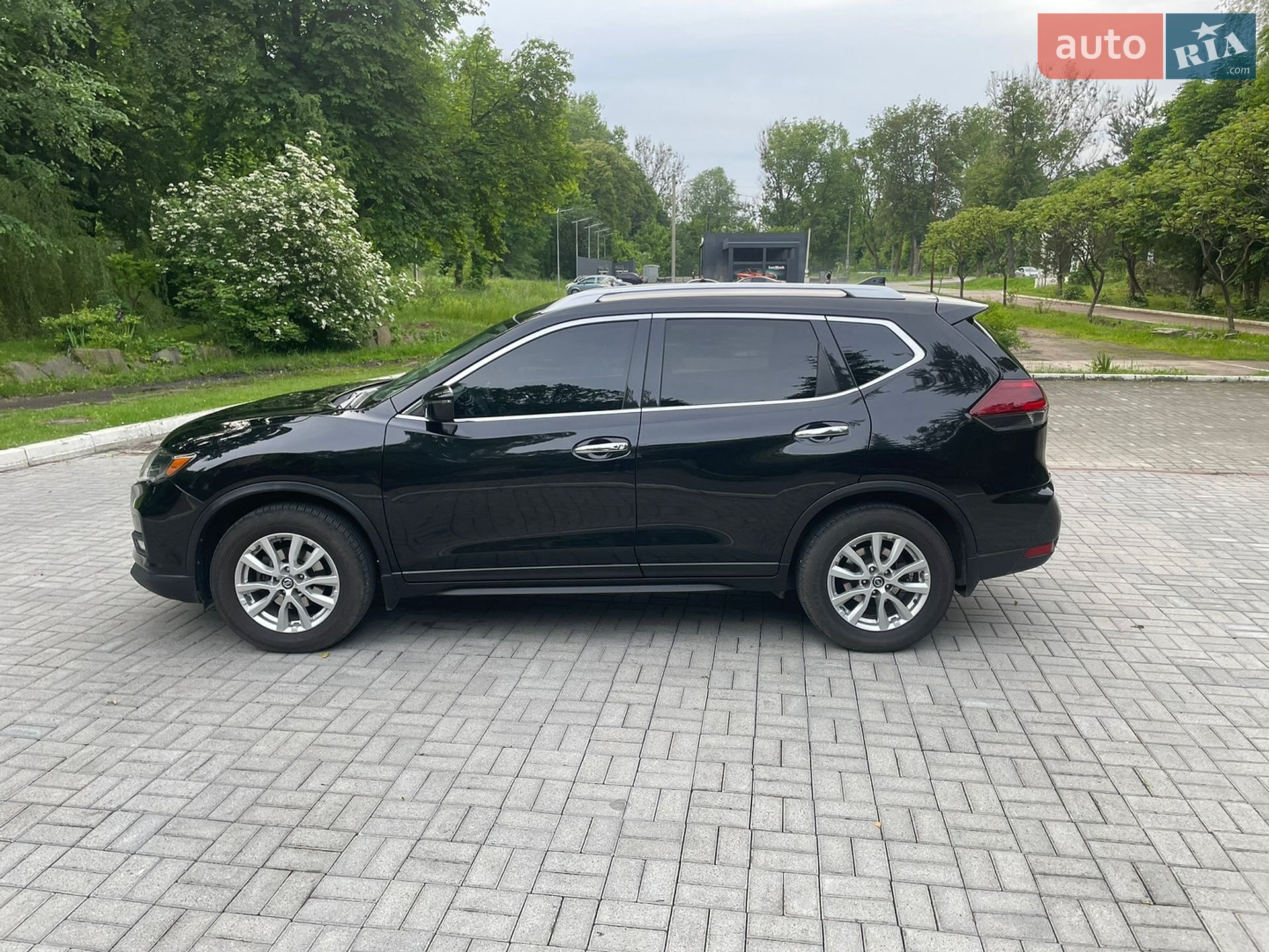 Nissan Rogue 2017 VIN KNMAT2MT7JP545648 фото оголошення 1 з 13