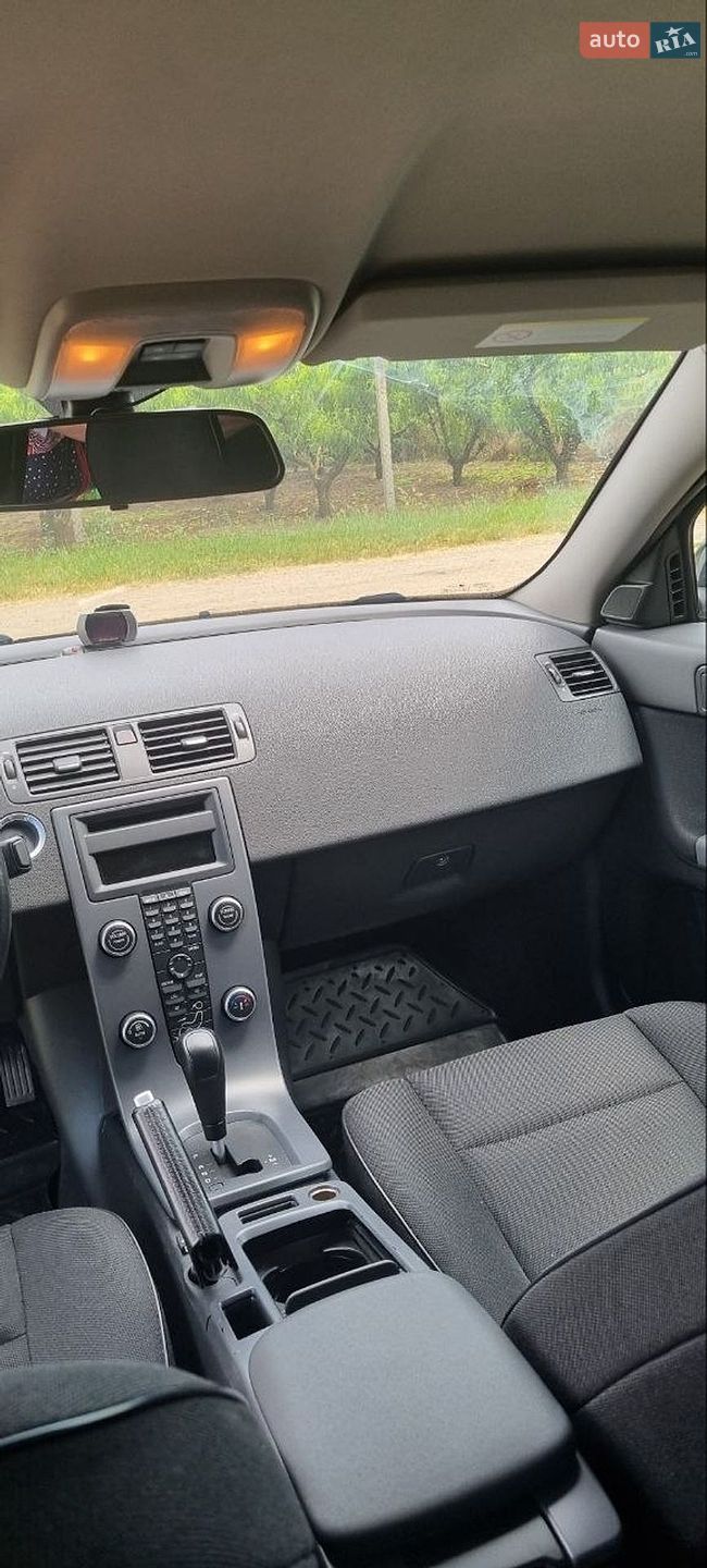 Volvo S40 2011 VIN YV1MS434BC2568806 фото оголошення 8 з 24