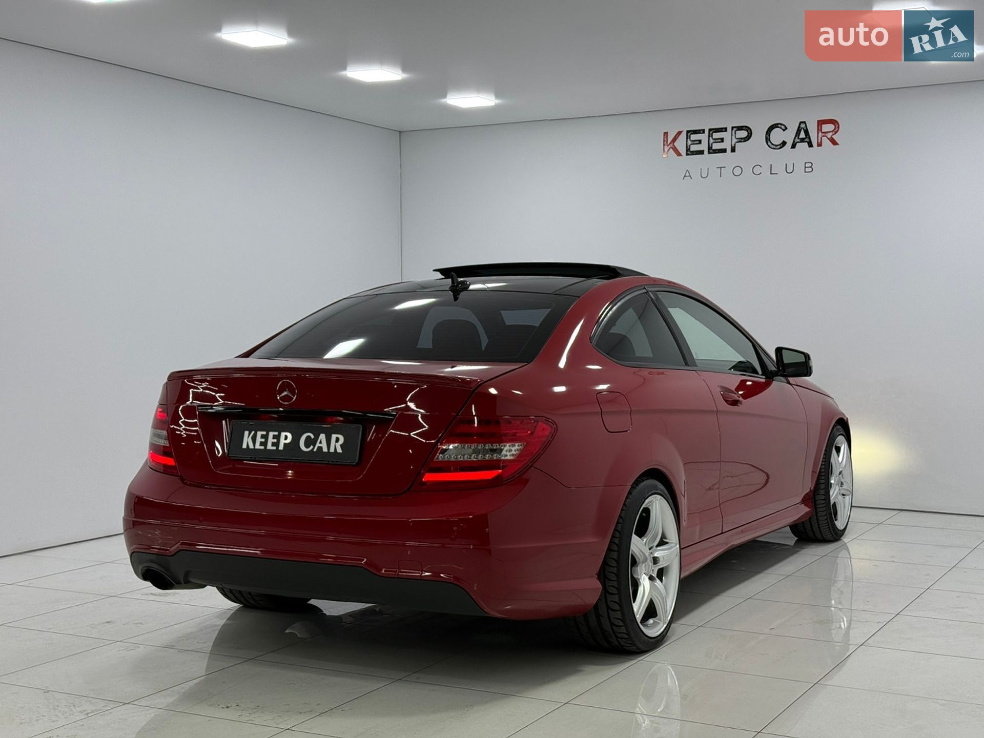 Mercedes-Benz C-Class 2013 VIN WDDGJ4HB6EG278382 фото оголошення 9 з 24