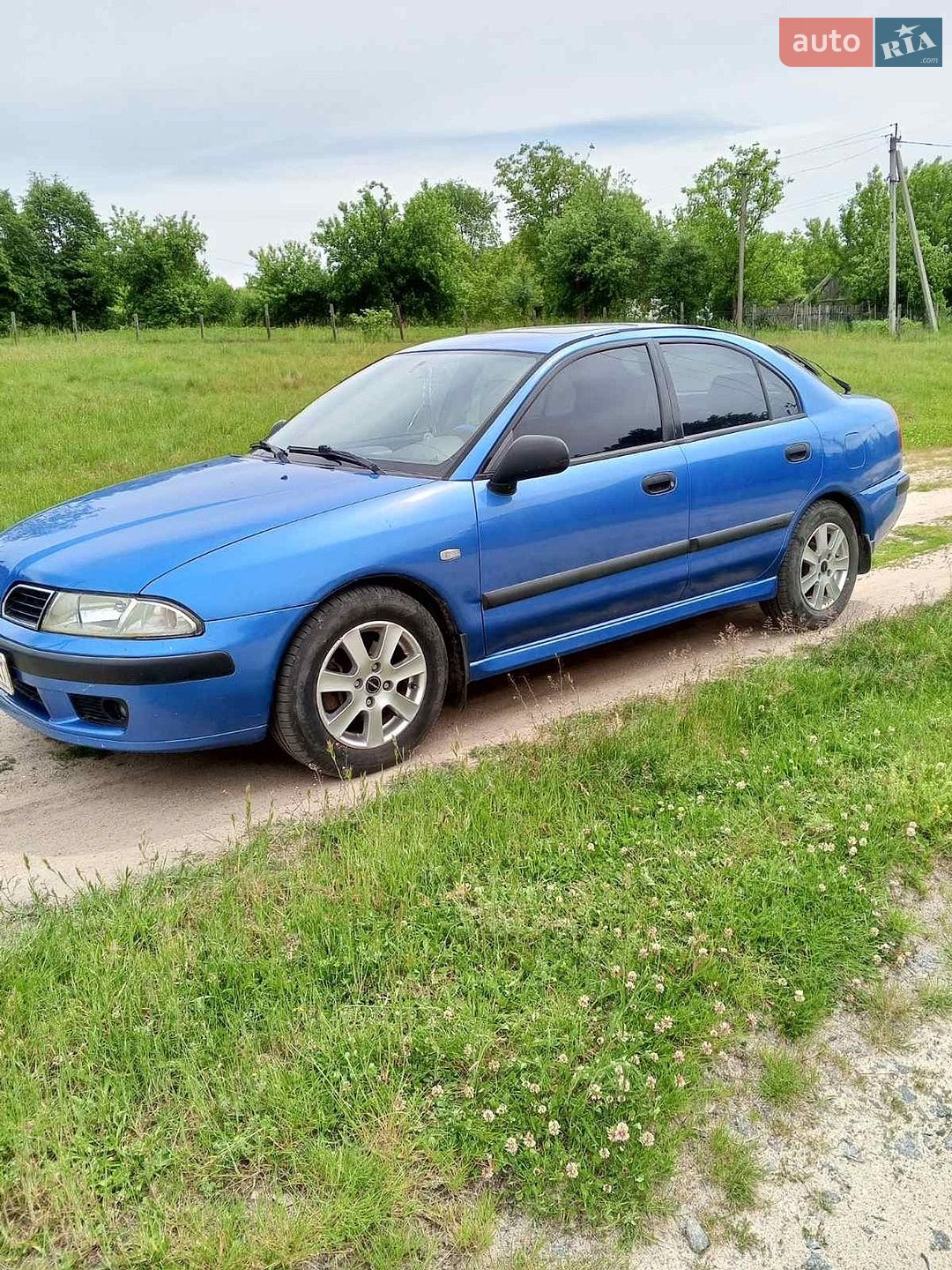 Mitsubishi Carisma 2001 VIN XMCLNDA2A1F010814 фото оголошення 2 з 10