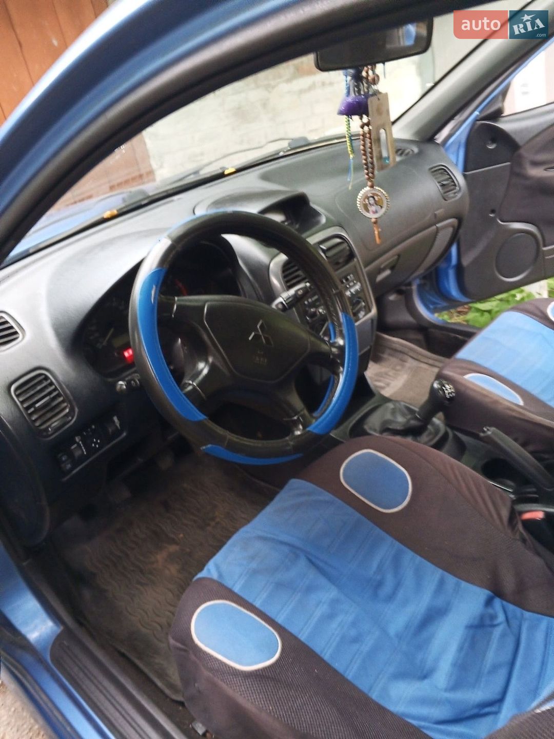 Mitsubishi Carisma 2001 VIN XMCLNDA2A1F010814 фото оголошення 8 з 10