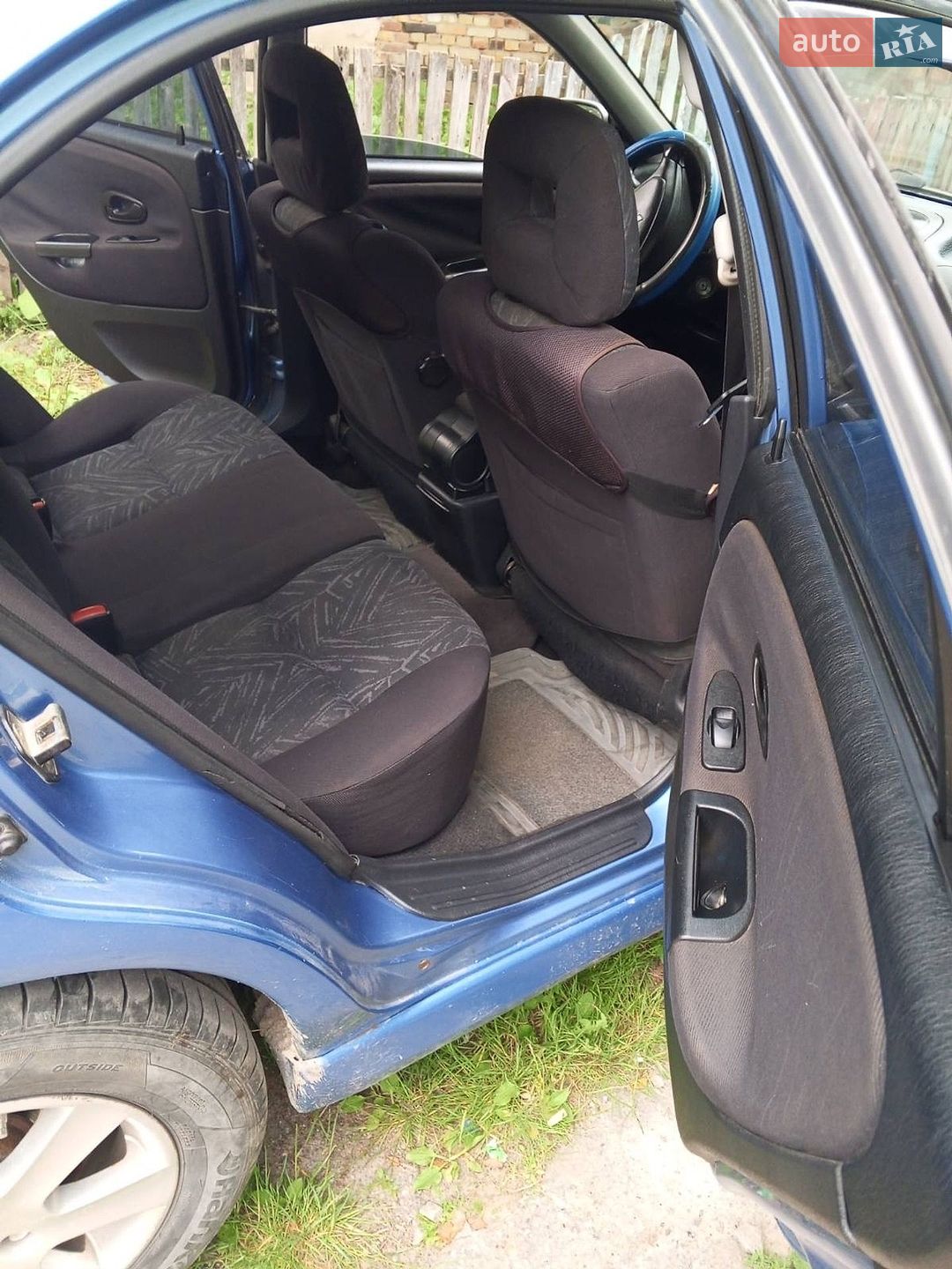 Mitsubishi Carisma 2001 VIN XMCLNDA2A1F010814 фото оголошення 9 з 10