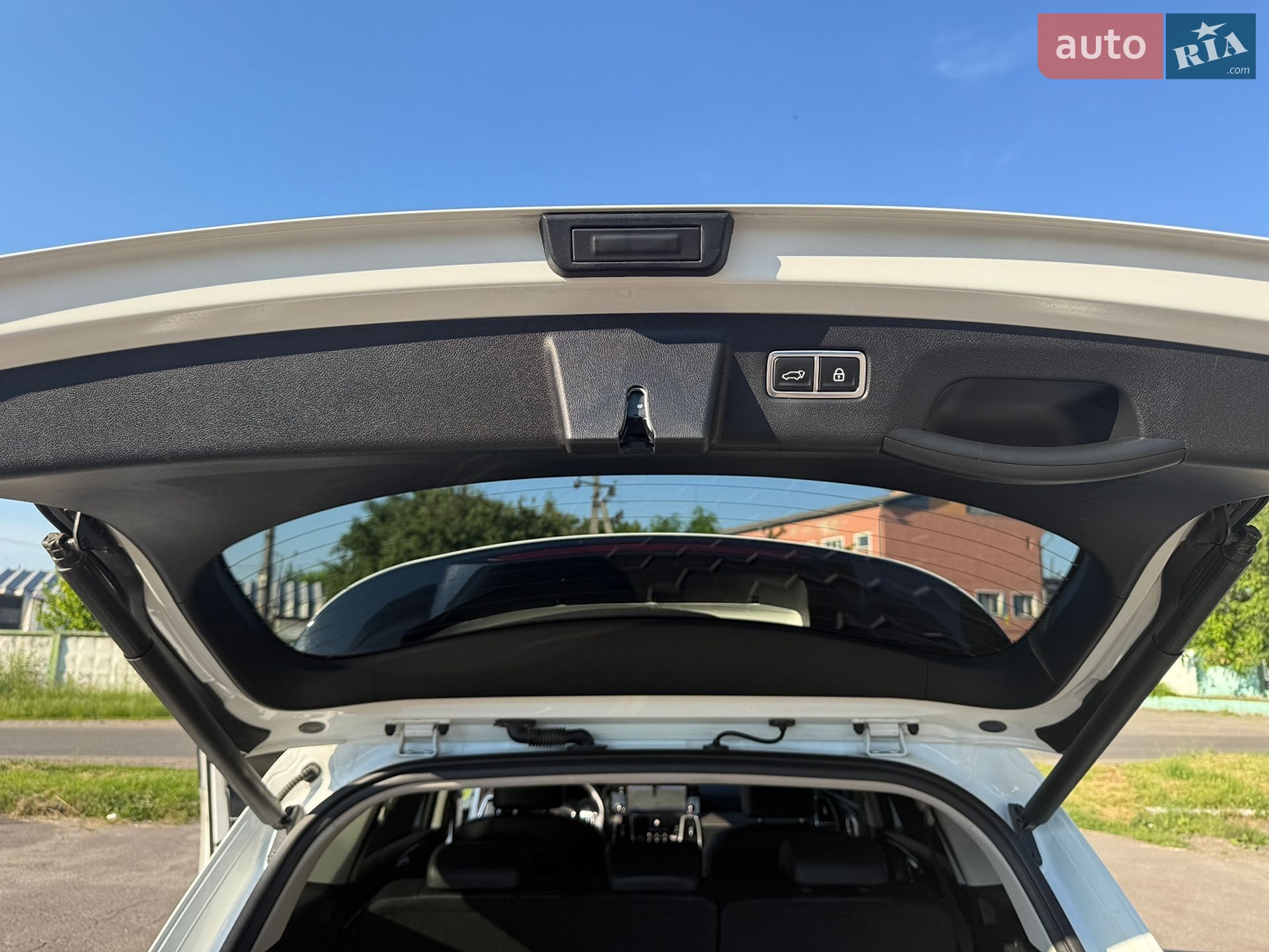 Kia Sorento 2021 VIN KNARH81BGM5086097 фото оголошення 7 з 56