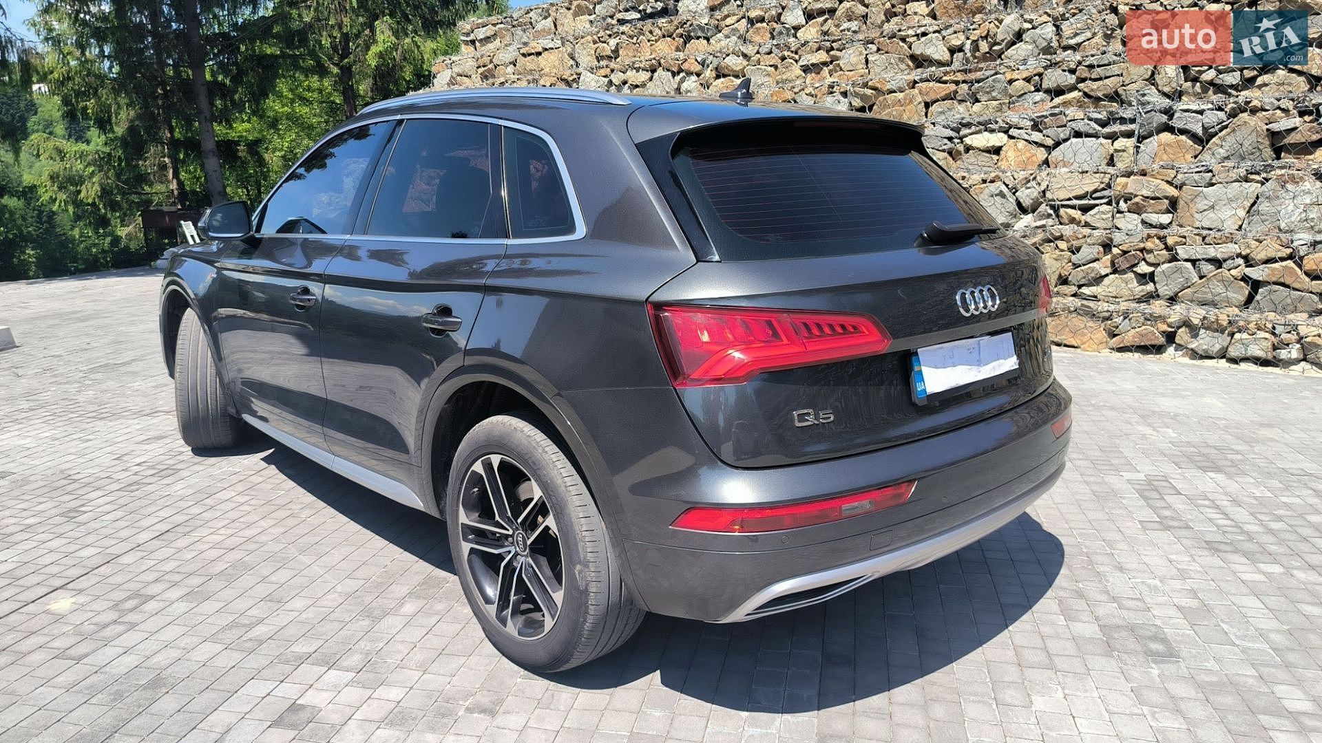 Audi Q5 2017 VIN WAUZZZFY4H2009294 фото оголошення 9 з 19