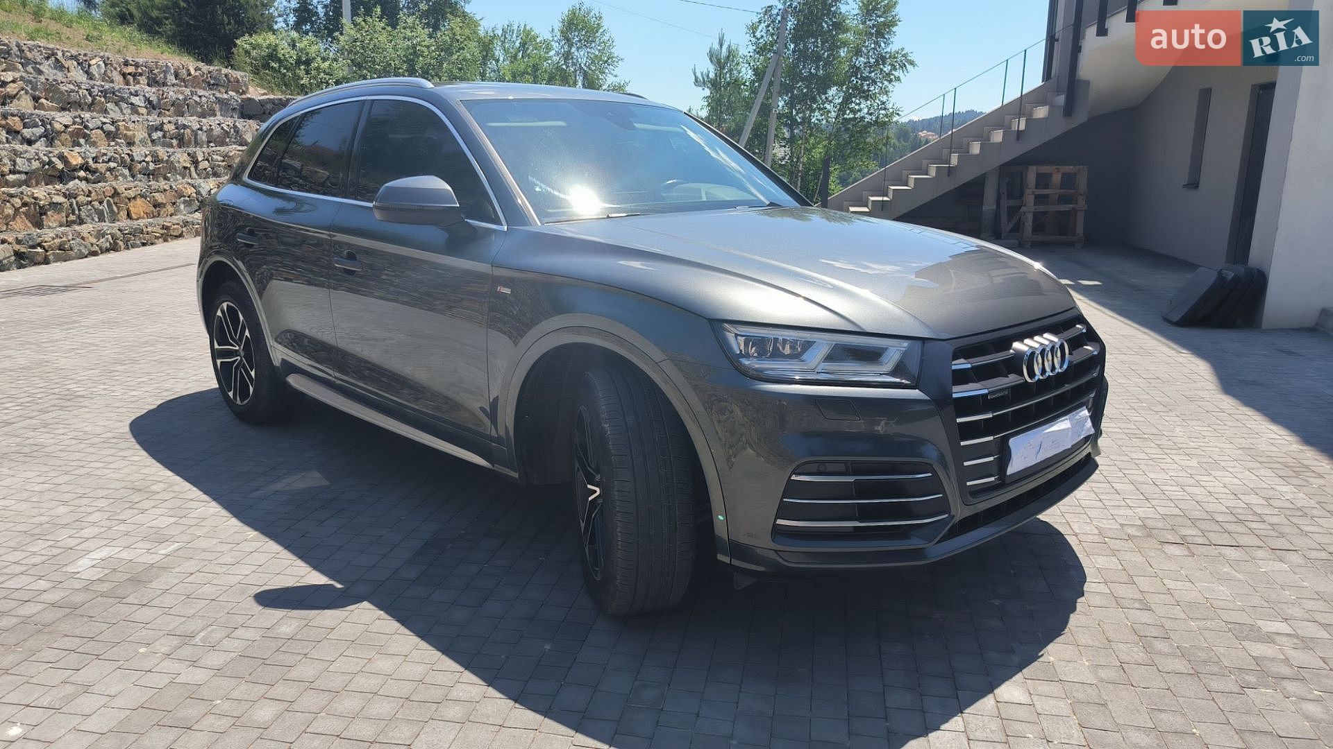 Audi Q5 2017 VIN WAUZZZFY4H2009294 фото оголошення 11 з 19