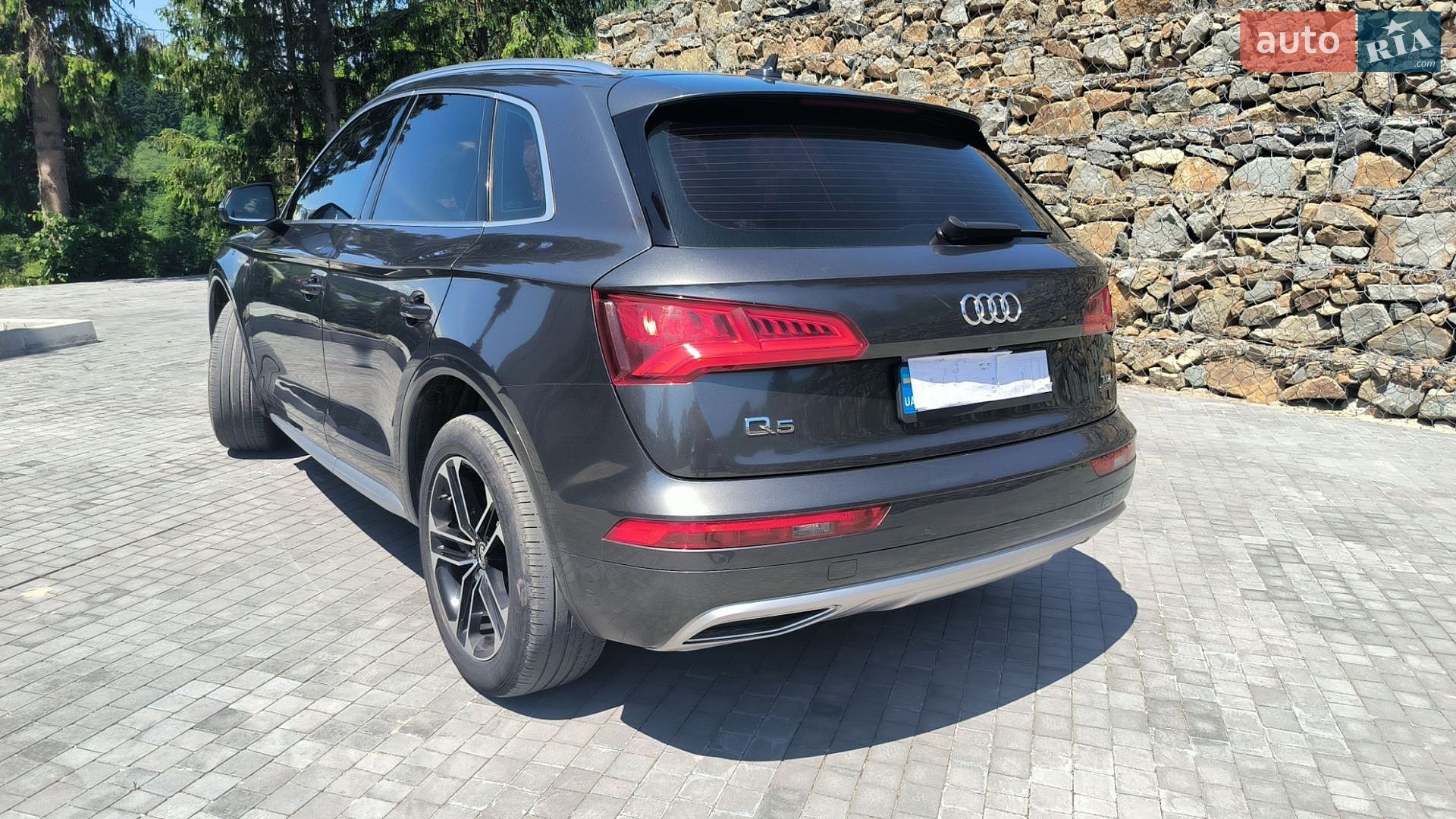 Audi Q5 2017 VIN WAUZZZFY4H2009294 фото оголошення 12 з 19