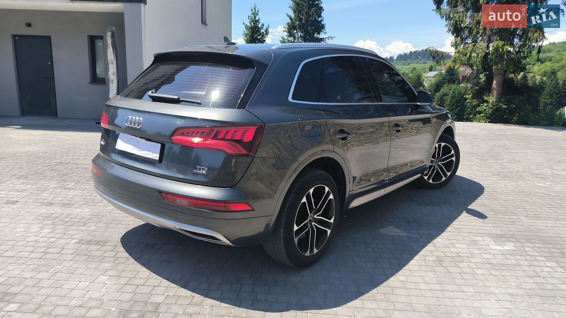 Audi Q5 2017 VIN WAUZZZFY4H2009294 фото оголошення 15 з 19