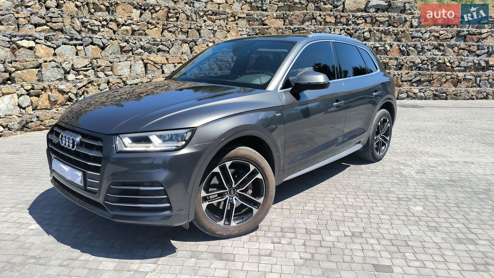Audi Q5 2017 VIN WAUZZZFY4H2009294 фото оголошення 19 з 19