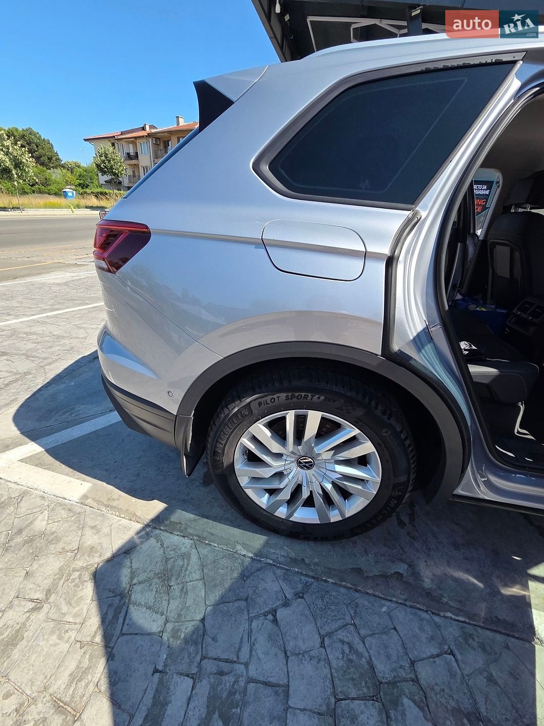 Volkswagen Touareg 2020 VIN WVGZZZCRZMD000575 фото оголошення 17 з 24